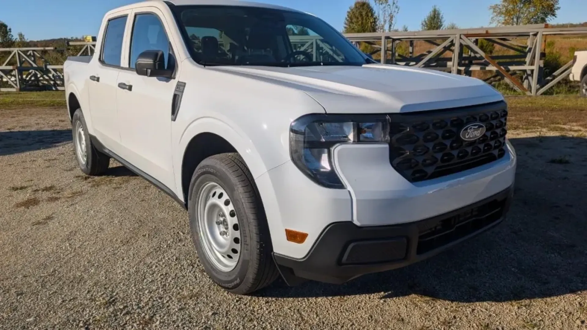 2025 /Black Onyx/Dark Slate Cloth Ford Maverick XL (3FTTW8B33SR) with an 2.5L Hybrid engine, located at 141 Commercial Dr, Fredericktown, MO, 63645, (573) 783-6432, 37.570087, -90.320648 - **Discover the Perfect Blend of Efficiency and Versatility with the 2025 Ford Maverick XL at Pettus Ford Fredericktown!**<br /> <br /> Are you seeking an affordable used car that effortlessly combines practicality with modern technology? Look no further than this stunning 2025 Ford Maverick XL, avai - Photo#1