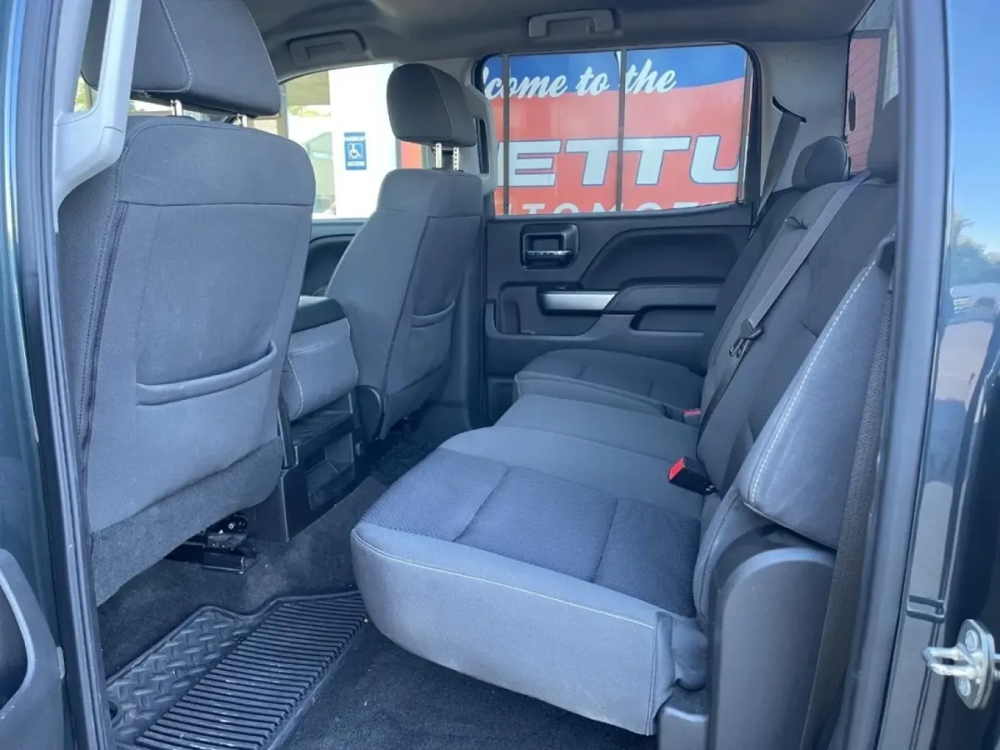 2018 Chevrolet Silverado 1500 LT LT1 (3GCUKRECXJG) with an 5.3L engine, Automatic transmission, located at 970 Woodlawn Dr., Farmington, MO, 63640, (573) 431-7800, 37.825642, -90.468674 - **Unlock Adventure with the 2018 Chevrolet Silverado 1500 LT LT1 Your Gateway to Excitement!**<br /> <br /> Are you ready for unforgettable escapades, whether it's a weekend getaway to the scenic Mark Twain National Forest or daily commutes through the vibrant streets of Farmington? The 2018 Chevro - Photo#7