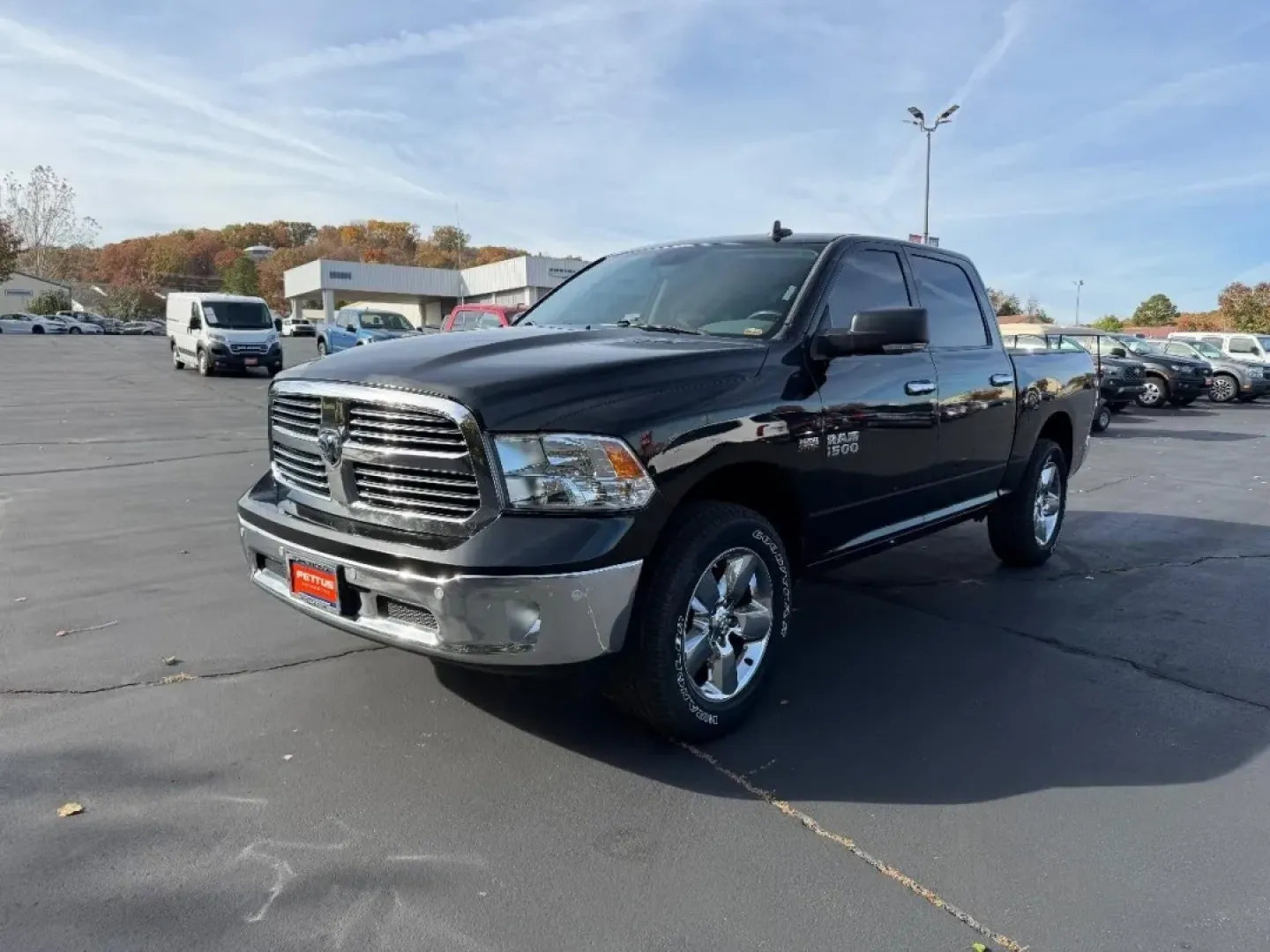 2017 /Diesel Gray/Black Cloth Ram 1500 Big Horn (3C6RR7LT6HG) with an 5.7L engine, located at 970 Woodlawn Dr., Farmington, MO, 63640, (573) 431-7800, 37.825642, -90.468674 - Looking for a truck that can take your weekend adventures to the next level while still serving as a reliable daily driver? Look no further! This impressive 2017 Ram 1500 4WD Big Horn Crew Cab, available now at Pettus CDJR Farmington in Farmington, MO, is perfect for anyone who craves both capabilit - Photo#6
