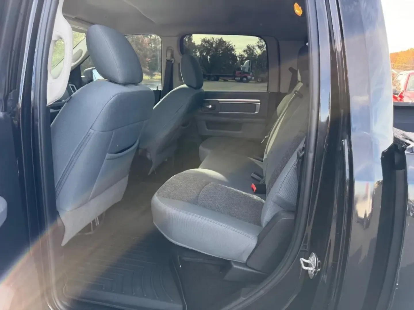 2017 /Diesel Gray/Black Cloth Ram 1500 Big Horn (3C6RR7LT6HG) with an 5.7L engine, located at 970 Woodlawn Dr., Farmington, MO, 63640, (573) 431-7800, 37.825642, -90.468674 - Looking for a truck that can take your weekend adventures to the next level while still serving as a reliable daily driver? Look no further! This impressive 2017 Ram 1500 4WD Big Horn Crew Cab, available now at Pettus CDJR Farmington in Farmington, MO, is perfect for anyone who craves both capabilit - Photo#8