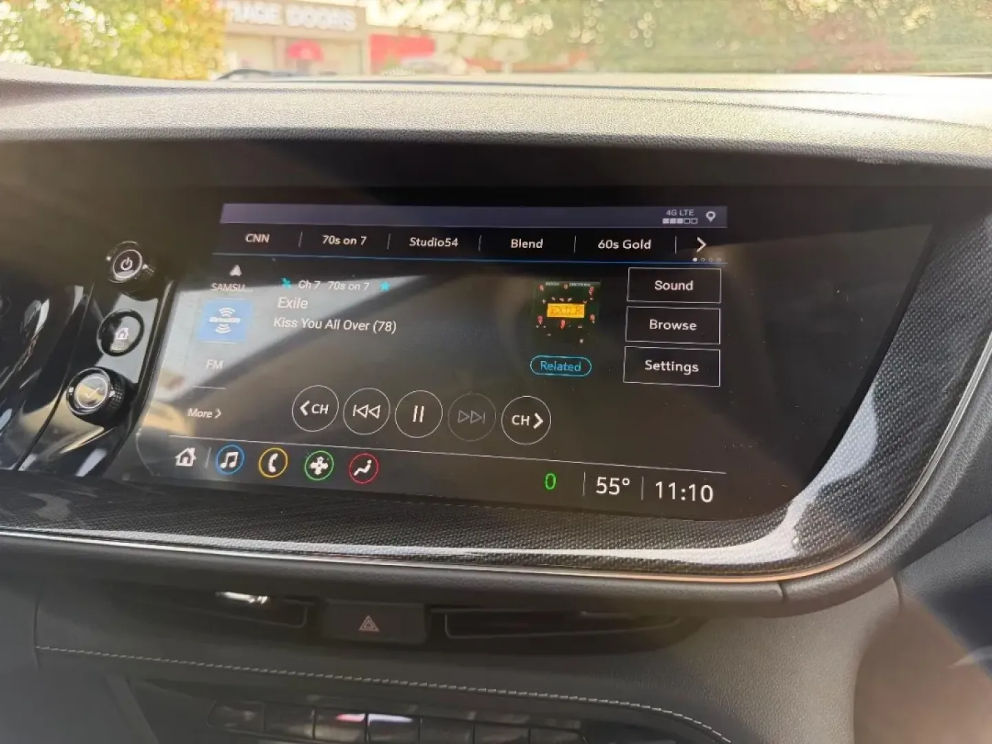 2021 /Ebony seats Leather Buick Envision Essence (LRBFZNR45MD) with an 2.0L engine, Automatic transmission, located at 970 Woodlawn Dr., Farmington, MO, 63640, (573) 431-7800, 37.825642, -90.468674 - **Unleash Your Adventures with the 2021 Buick Envision Essence - Perfect for Your Next Journey!**<br /> <br /> Are you looking for a vehicle that seamlessly blends style, comfort, and practicality? The 2021 Buick Envision Essence is the ideal SUV for those who crave adventure without compromising on - Photo#14