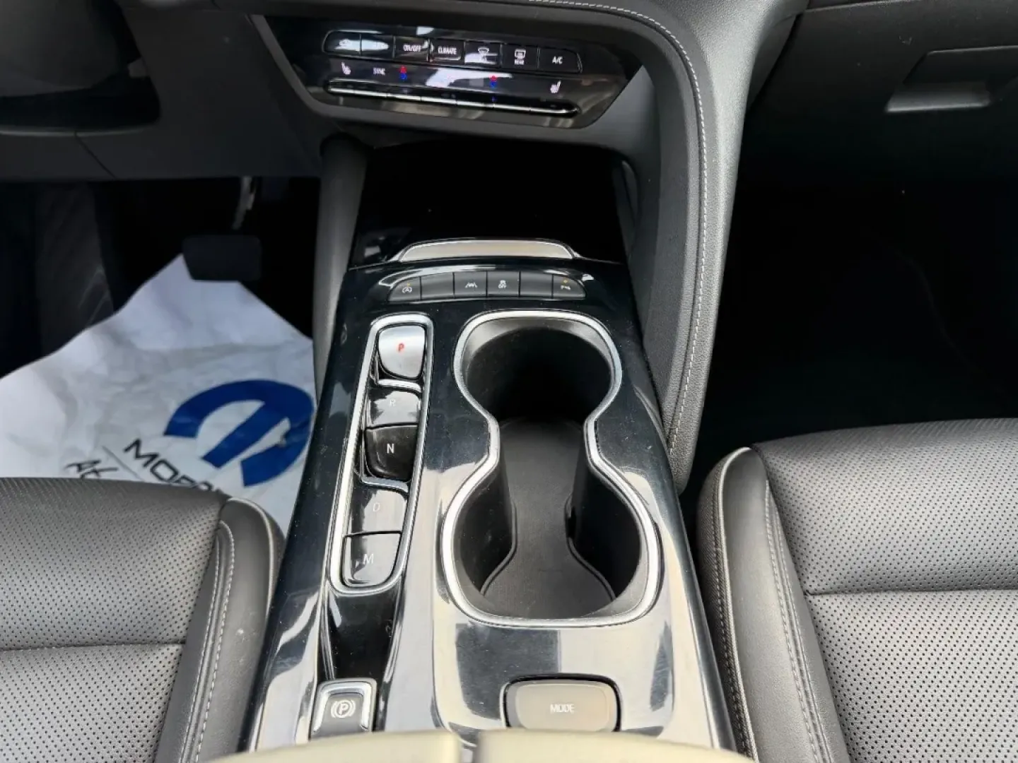 2021 /Ebony seats Leather Buick Envision Essence (LRBFZNR45MD) with an 2.0L engine, Automatic transmission, located at 970 Woodlawn Dr., Farmington, MO, 63640, (573) 431-7800, 37.825642, -90.468674 - **Unleash Your Adventures with the 2021 Buick Envision Essence - Perfect for Your Next Journey!**<br /> <br /> Are you looking for a vehicle that seamlessly blends style, comfort, and practicality? The 2021 Buick Envision Essence is the ideal SUV for those who crave adventure without compromising on - Photo#16