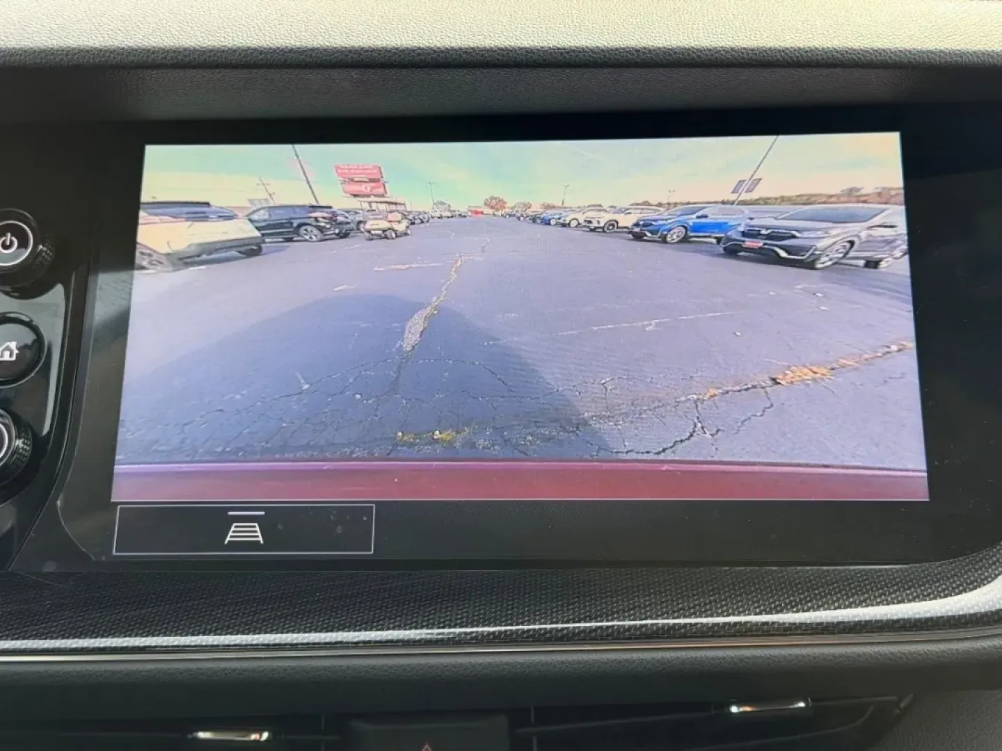 2021 /Ebony seats Leather Buick Envision Essence (LRBFZNR45MD) with an 2.0L engine, Automatic transmission, located at 970 Woodlawn Dr., Farmington, MO, 63640, (573) 431-7800, 37.825642, -90.468674 - **Unleash Your Adventures with the 2021 Buick Envision Essence - Perfect for Your Next Journey!**<br /> <br /> Are you looking for a vehicle that seamlessly blends style, comfort, and practicality? The 2021 Buick Envision Essence is the ideal SUV for those who crave adventure without compromising on - Photo#22