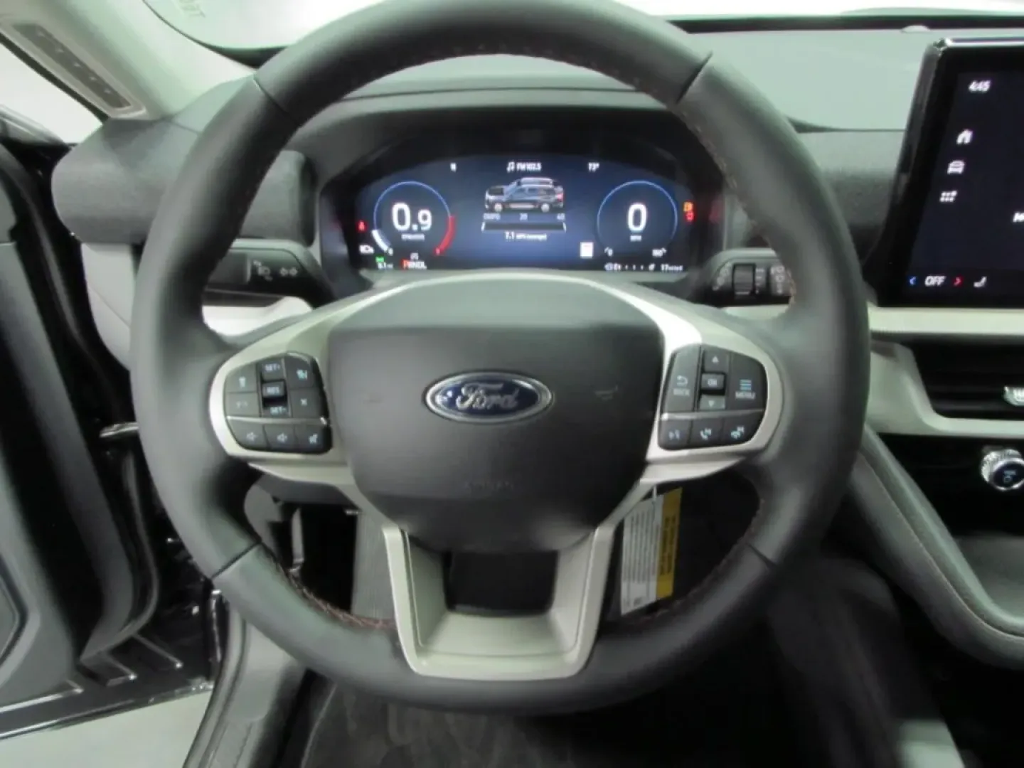 2026 /Dark Space Gray Ford Explorer Active (1FMUK8DH7TG) with an 2.3L EcoBoost I-4 engine, Automatic transmission, located at 12836 Highway 21, De Soto, MO, 63020, (636) 337-7777, 38.151867, -90.575615 - Explore the great outdoors or conquer your daily commute with the perfect blend of style, comfort, and capability: the 2026 Ford Explorer Active. This versatile SUV is not just a vehicle; it's an invitation to adventure, whether you're heading out with the family for a weekend getaway or navigating - Photo#15