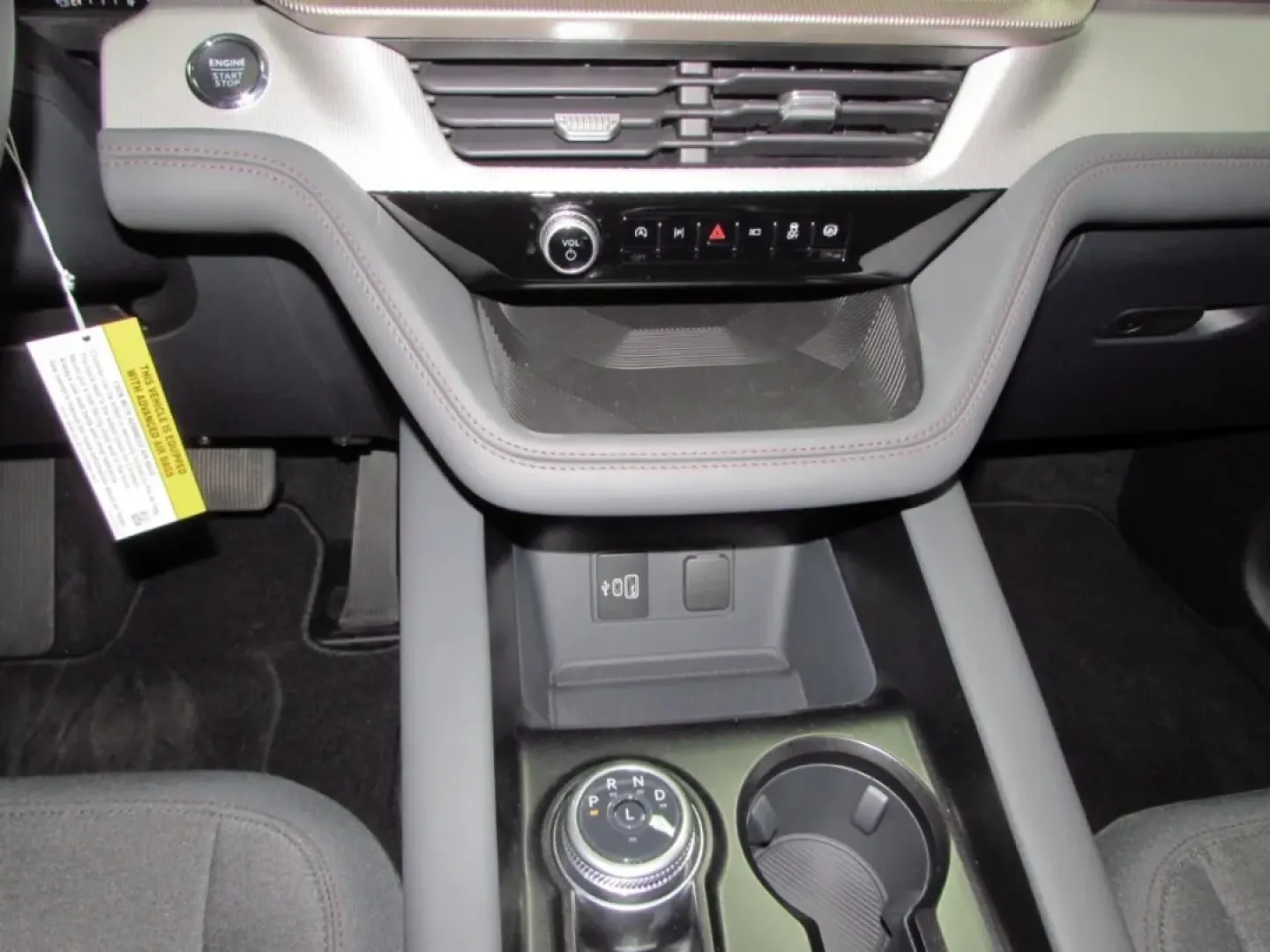 2026 /Dark Space Gray Ford Explorer Active (1FMUK8DH7TG) with an 2.3L EcoBoost I-4 engine, Automatic transmission, located at 12836 Highway 21, De Soto, MO, 63020, (636) 337-7777, 38.151867, -90.575615 - Explore the great outdoors or conquer your daily commute with the perfect blend of style, comfort, and capability: the 2026 Ford Explorer Active. This versatile SUV is not just a vehicle; it's an invitation to adventure, whether you're heading out with the family for a weekend getaway or navigating - Photo#21