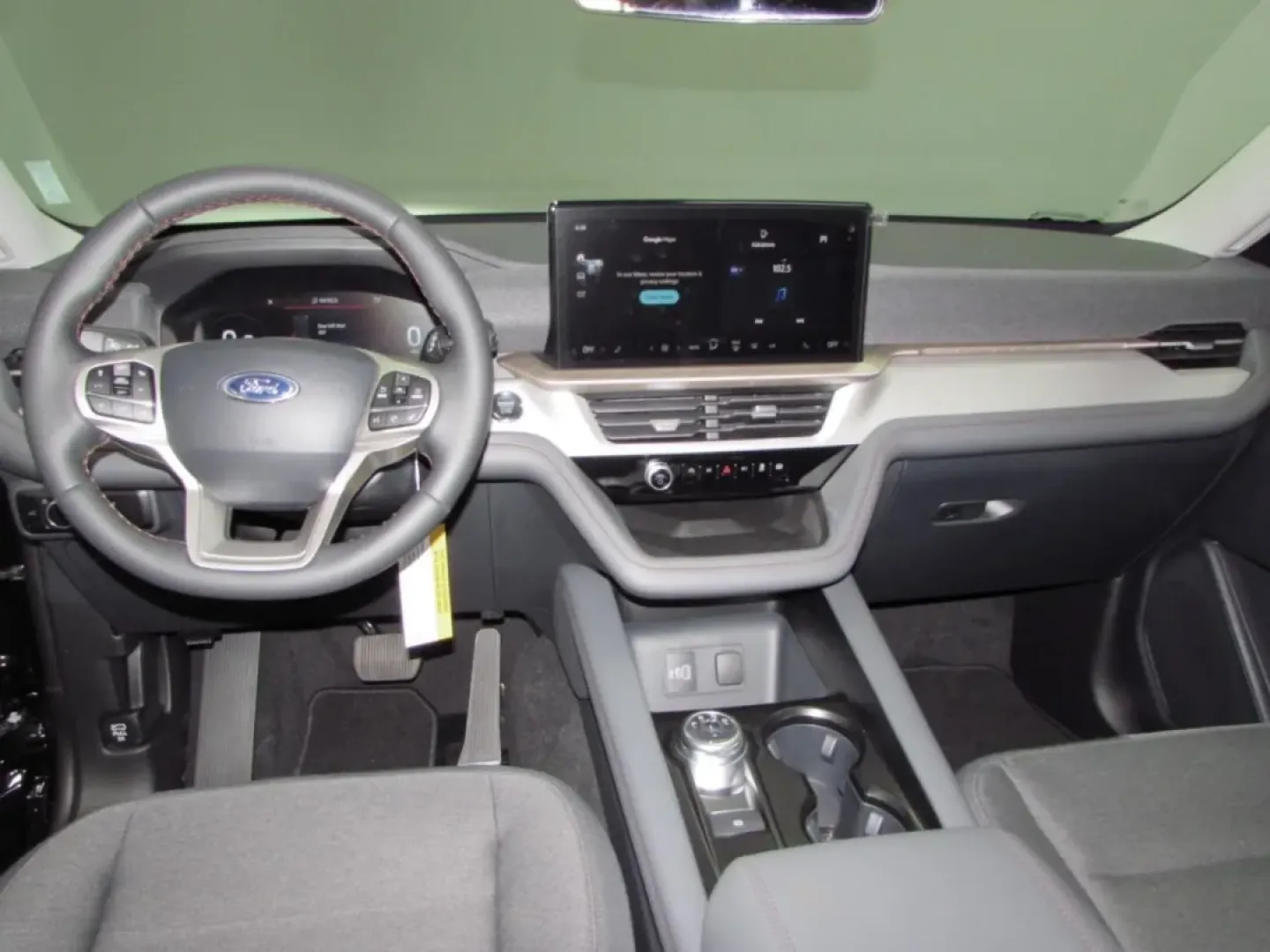 2026 /Dark Space Gray Ford Explorer Active (1FMUK8DH7TG) with an 2.3L EcoBoost I-4 engine, Automatic transmission, located at 12836 Highway 21, De Soto, MO, 63020, (636) 337-7777, 38.151867, -90.575615 - Explore the great outdoors or conquer your daily commute with the perfect blend of style, comfort, and capability: the 2026 Ford Explorer Active. This versatile SUV is not just a vehicle; it's an invitation to adventure, whether you're heading out with the family for a weekend getaway or navigating - Photo#23