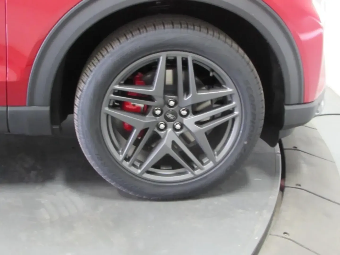 2026 /Onyx Ford Explorer ST-Line (1FMUK8KH9TG) with an 2.3L EcoBoost I-4 engine, Automatic transmission, located at 12836 Highway 21, De Soto, MO, 63020, (636) 337-7777, 38.151867, -90.575615 - **Unleash Adventure with the 2026 Ford Explorer ST-Line: Your Next Family SUV Awaits!**<br /> <br /> If you're on the hunt for a capable vehicle that perfectly balances family outings, weekend adventures, and daily commutes, look no further than the stunning 2026 Ford Explorer ST-Line available at P - Photo#9