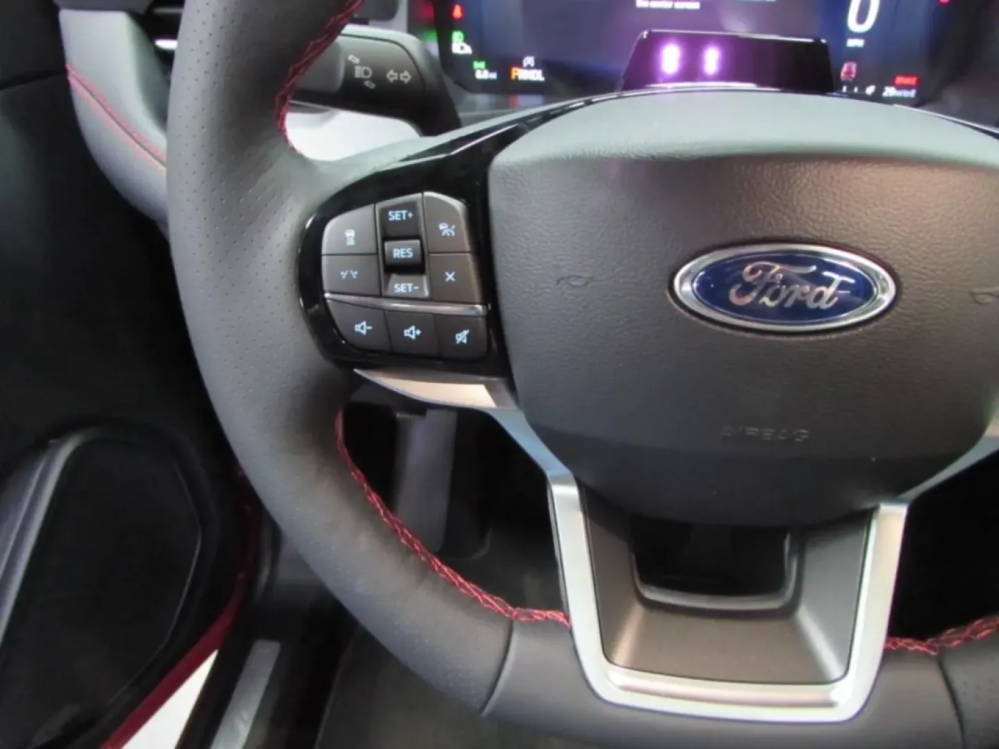 2026 /Onyx Ford Explorer ST-Line (1FMUK8KH9TG) with an 2.3L EcoBoost I-4 engine, Automatic transmission, located at 12836 Highway 21, De Soto, MO, 63020, (636) 337-7777, 38.151867, -90.575615 - **Unleash Adventure with the 2026 Ford Explorer ST-Line: Your Next Family SUV Awaits!**<br /> <br /> If you're on the hunt for a capable vehicle that perfectly balances family outings, weekend adventures, and daily commutes, look no further than the stunning 2026 Ford Explorer ST-Line available at P - Photo#16