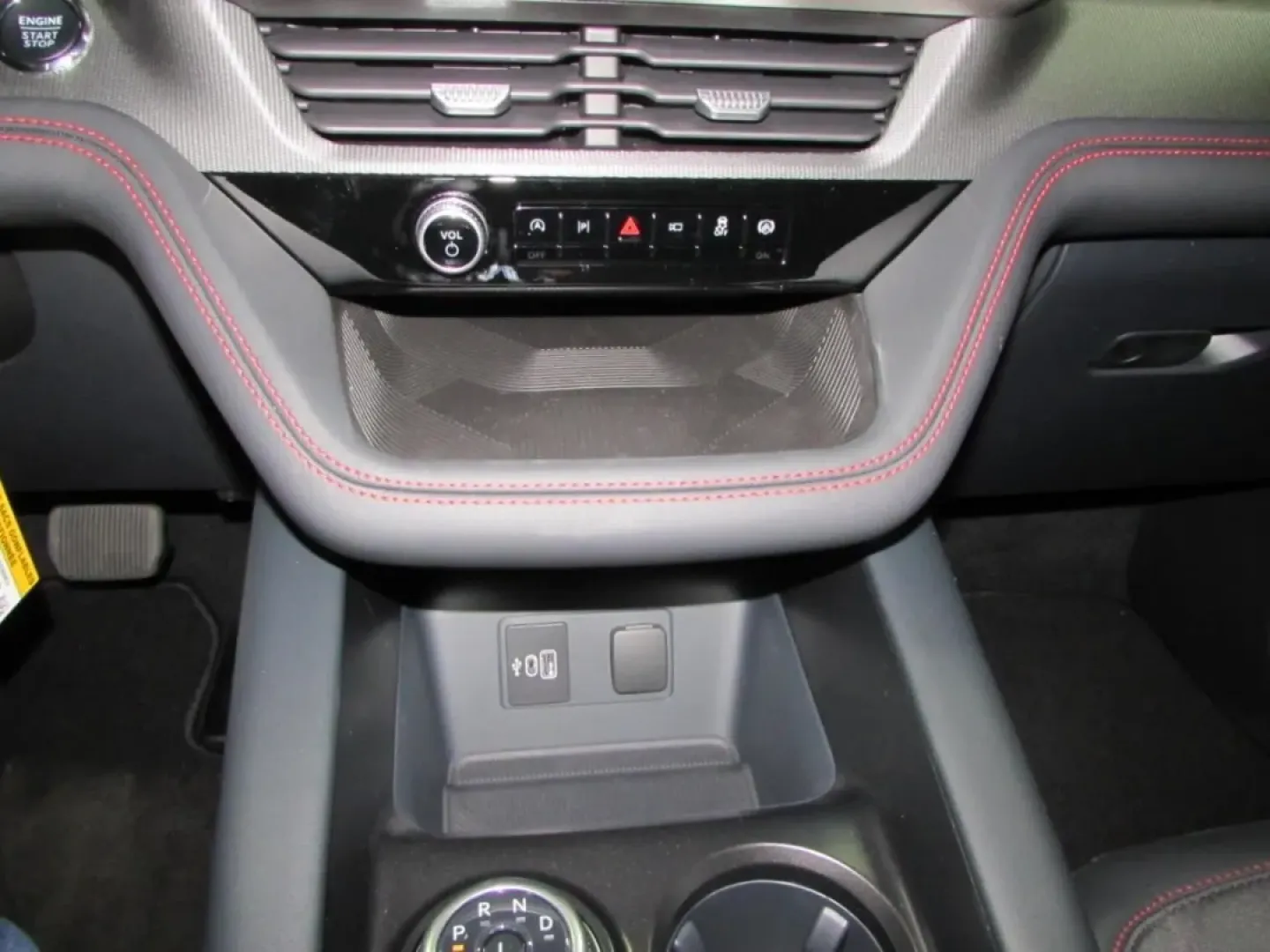 2026 /Onyx Ford Explorer ST-Line (1FMUK8KH9TG) with an 2.3L EcoBoost I-4 engine, Automatic transmission, located at 12836 Highway 21, De Soto, MO, 63020, (636) 337-7777, 38.151867, -90.575615 - **Unleash Adventure with the 2026 Ford Explorer ST-Line: Your Next Family SUV Awaits!**<br /> <br /> If you're on the hunt for a capable vehicle that perfectly balances family outings, weekend adventures, and daily commutes, look no further than the stunning 2026 Ford Explorer ST-Line available at P - Photo#21