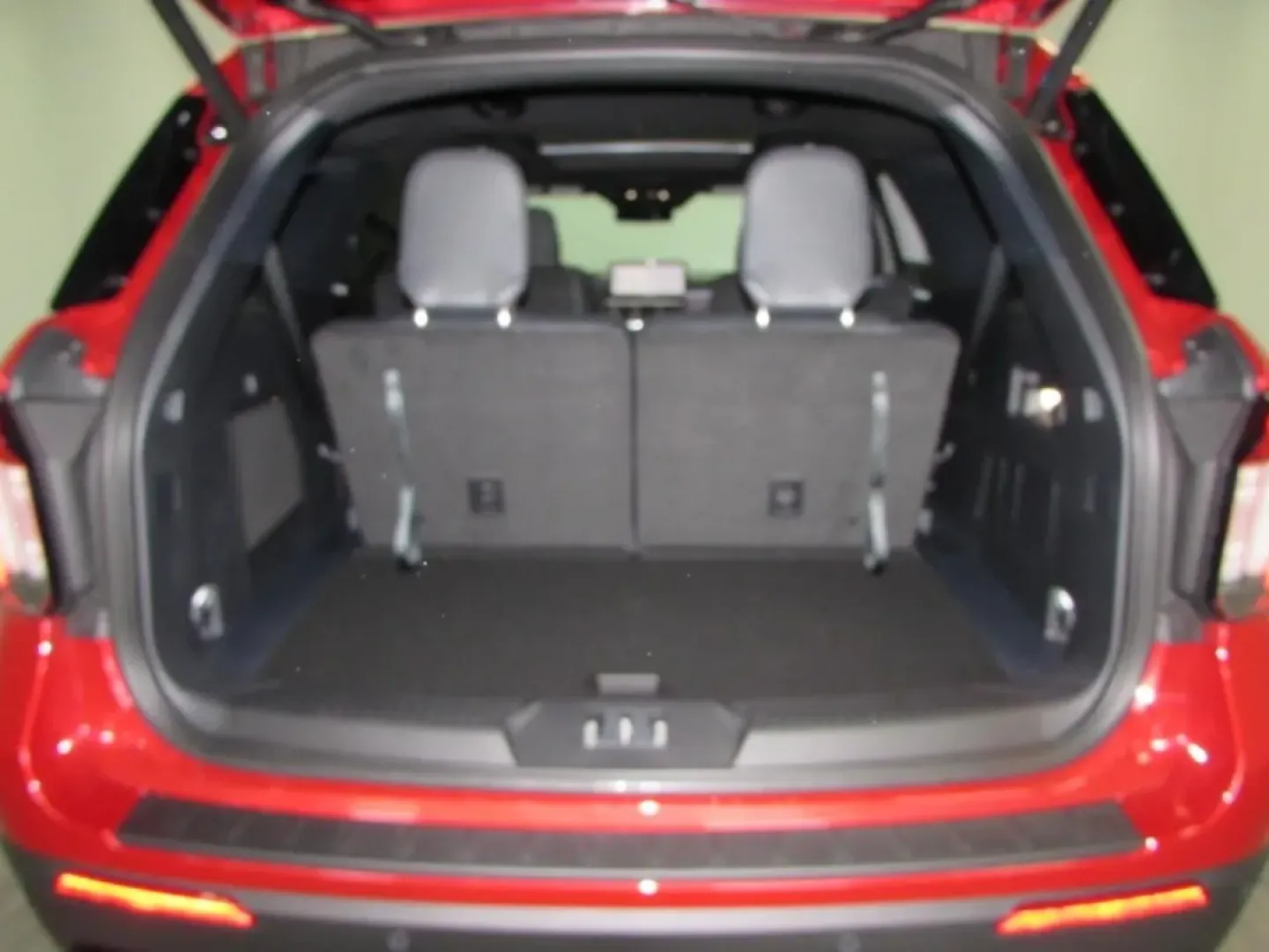 2026 /Onyx Ford Explorer ST-Line (1FMUK8KH9TG) with an 2.3L EcoBoost I-4 engine, Automatic transmission, located at 12836 Highway 21, De Soto, MO, 63020, (636) 337-7777, 38.151867, -90.575615 - **Unleash Adventure with the 2026 Ford Explorer ST-Line: Your Next Family SUV Awaits!**<br /> <br /> If you're on the hunt for a capable vehicle that perfectly balances family outings, weekend adventures, and daily commutes, look no further than the stunning 2026 Ford Explorer ST-Line available at P - Photo#28