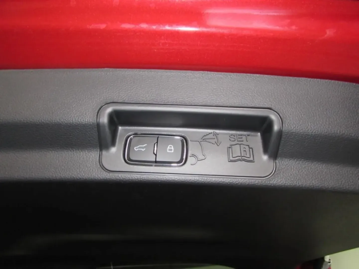 2026 /Onyx Ford Explorer ST-Line (1FMUK8KH9TG) with an 2.3L EcoBoost I-4 engine, Automatic transmission, located at 12836 Highway 21, De Soto, MO, 63020, (636) 337-7777, 38.151867, -90.575615 - **Unleash Adventure with the 2026 Ford Explorer ST-Line: Your Next Family SUV Awaits!**<br /> <br /> If you're on the hunt for a capable vehicle that perfectly balances family outings, weekend adventures, and daily commutes, look no further than the stunning 2026 Ford Explorer ST-Line available at P - Photo#29