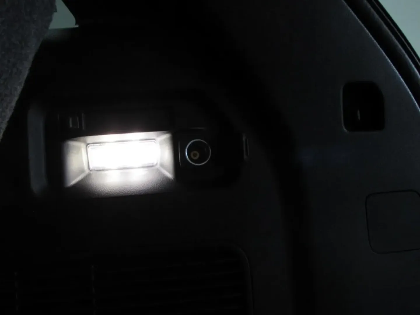 2026 /Onyx Ford Explorer ST-Line (1FMUK8KH9TG) with an 2.3L EcoBoost I-4 engine, Automatic transmission, located at 12836 Highway 21, De Soto, MO, 63020, (636) 337-7777, 38.151867, -90.575615 - **Unleash Adventure with the 2026 Ford Explorer ST-Line: Your Next Family SUV Awaits!**<br /> <br /> If you're on the hunt for a capable vehicle that perfectly balances family outings, weekend adventures, and daily commutes, look no further than the stunning 2026 Ford Explorer ST-Line available at P - Photo#30