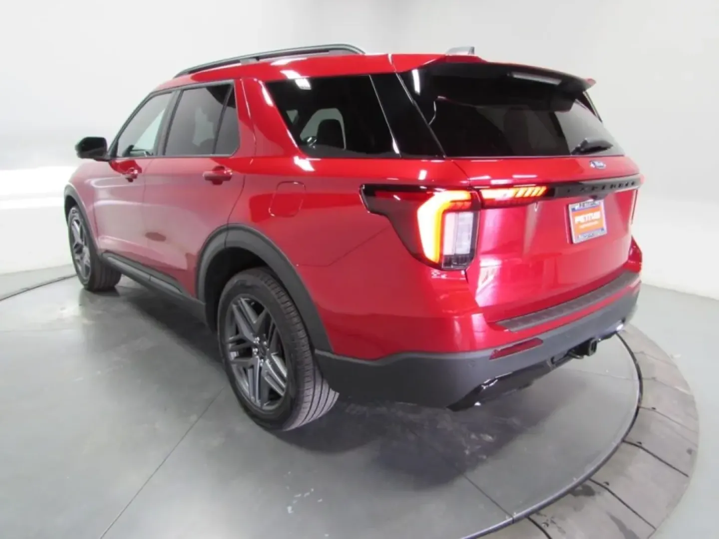 2026 /Onyx Ford Explorer ST-Line (1FMUK8KH9TG) with an 2.3L EcoBoost I-4 engine, Automatic transmission, located at 12836 Highway 21, De Soto, MO, 63020, (636) 337-7777, 38.151867, -90.575615 - **Unleash Adventure with the 2026 Ford Explorer ST-Line: Your Next Family SUV Awaits!**<br /> <br /> If you're on the hunt for a capable vehicle that perfectly balances family outings, weekend adventures, and daily commutes, look no further than the stunning 2026 Ford Explorer ST-Line available at P - Photo#5