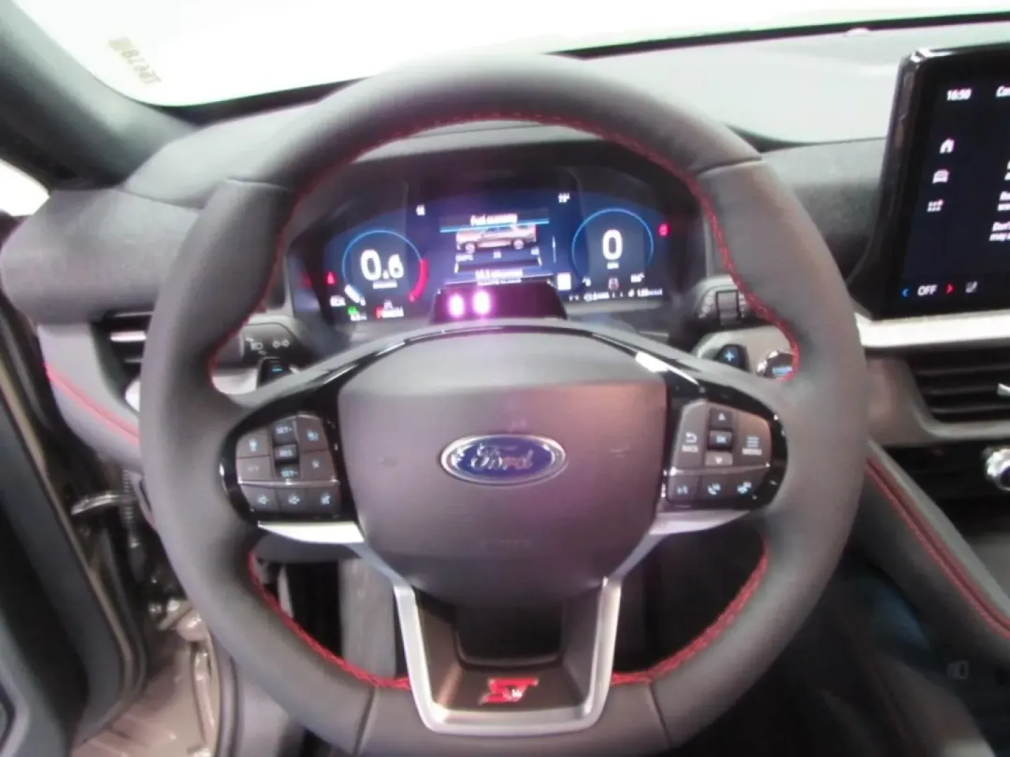 2026 /Onyx Ford Explorer ST (1FMWK8GC9TG) with an 3.0L EcoBoost V6 engine, Automatic transmission, located at 12836 Highway 21, De Soto, MO, 63020, (636) 337-7777, 38.151867, -90.575615 - ### Adventure Awaits with the 2026 Ford Explorer ST at Pettus Ford De Soto!<br /> <br /> Are you ready to elevate your family adventures or weekend getaways? The 2026 Ford Explorer ST, available now at Pettus Ford De Soto in De Soto, MO, is the perfect companion for those who crave excitement and ve - Photo#13