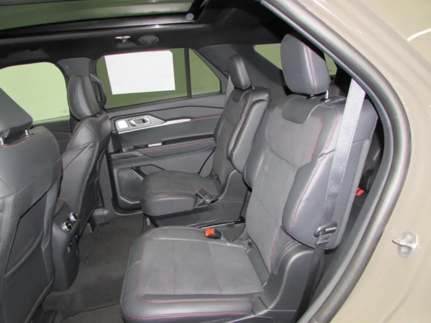 2026 /Onyx Ford Explorer ST (1FMWK8GC9TG) with an 3.0L EcoBoost V6 engine, Automatic transmission, located at 12836 Highway 21, De Soto, MO, 63020, (636) 337-7777, 38.151867, -90.575615 - ### Adventure Awaits with the 2026 Ford Explorer ST at Pettus Ford De Soto!<br /> <br /> Are you ready to elevate your family adventures or weekend getaways? The 2026 Ford Explorer ST, available now at Pettus Ford De Soto in De Soto, MO, is the perfect companion for those who crave excitement and ve - Photo#23