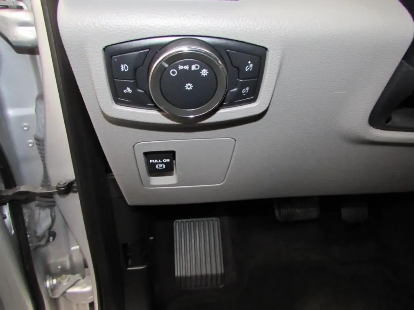 2016 /Gray Ford F-150 XLT (1FTEX1EP1GF) with an Other engine, Automatic transmission, located at 12836 Highway 21, De Soto, MO, 63020, (636) 337-7777, 38.151867, -90.575615 - **Unleash Your Adventurous Side with the 2016 Ford F-150 at Pettus Ford De Soto!**<br /> <br /> Are you ready to elevate your weekend getaways or enhance your daily commute? Look no further than this robust 2016 Ford F-150, now available at Pettus Ford De Soto, your trusted OEM dealership located at - Photo#15