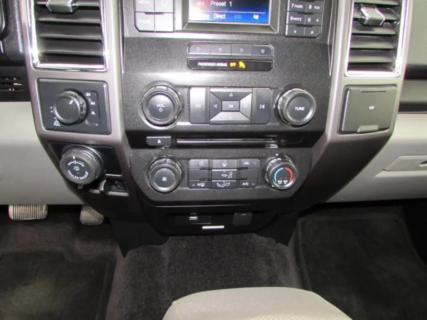 2016 /Gray Ford F-150 XLT (1FTEX1EP1GF) with an Other engine, Automatic transmission, located at 12836 Highway 21, De Soto, MO, 63020, (636) 337-7777, 38.151867, -90.575615 - **Unleash Your Adventurous Side with the 2016 Ford F-150 at Pettus Ford De Soto!**<br /> <br /> Are you ready to elevate your weekend getaways or enhance your daily commute? Look no further than this robust 2016 Ford F-150, now available at Pettus Ford De Soto, your trusted OEM dealership located at - Photo#22