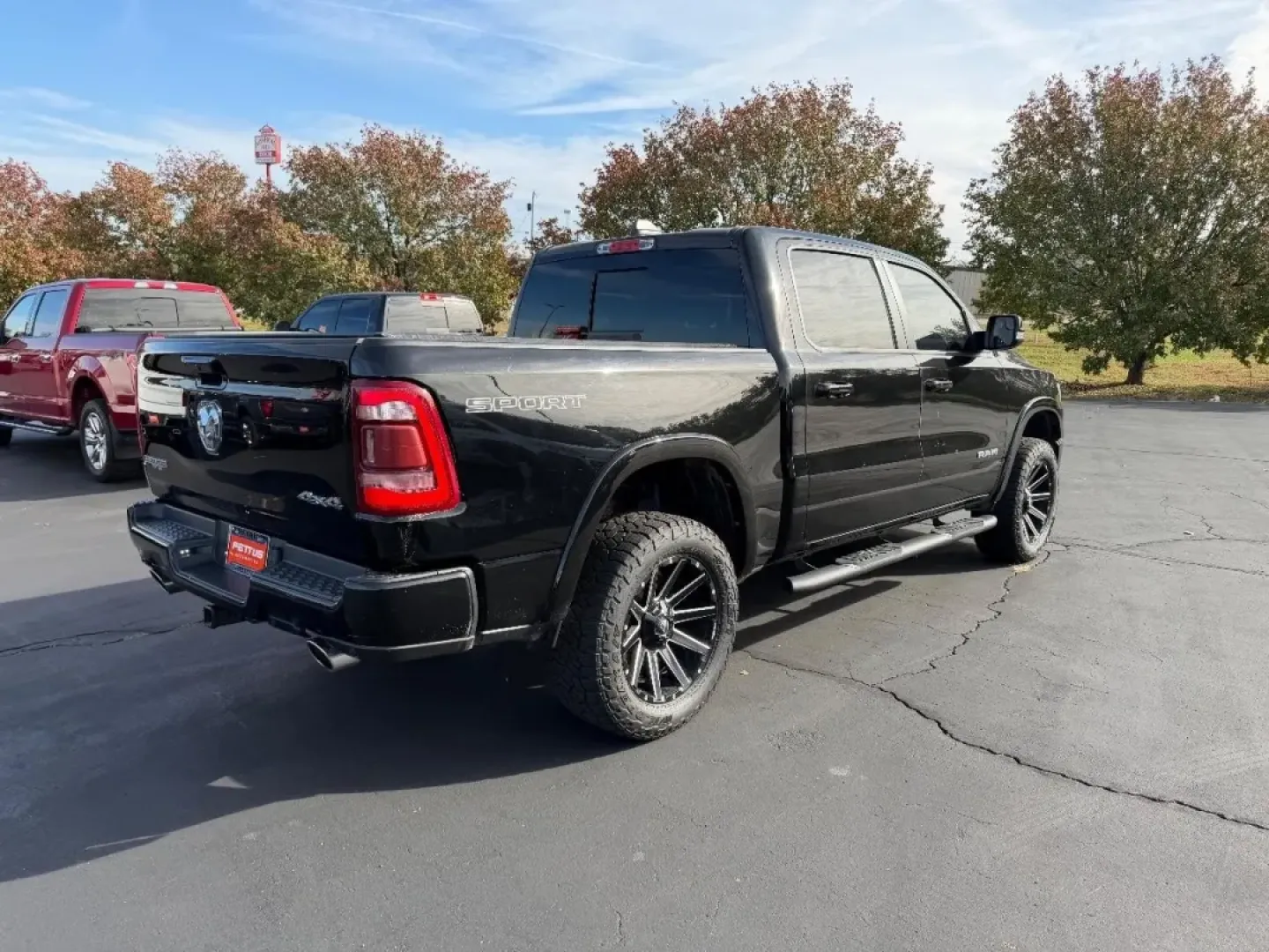 2021 /Black Leather Ram 1500 Laramie (1C6SRFJT5MN) with an 5.7L engine, located at 970 Woodlawn Dr., Farmington, MO, 63640, (573) 431-7800, 37.825642, -90.468674 - **Adventure Awaits with the 2021 Ram 1500 Your Perfect Truck for Any Journey!**<br /> <br /> Are you ready to elevate your driving experience? Whether you're hauling gear for a weekend getaway or navigating your daily commute, the 2021 Ram 1500 at Pettus CDJR Farmington is the ultimate companion fo - Photo#2