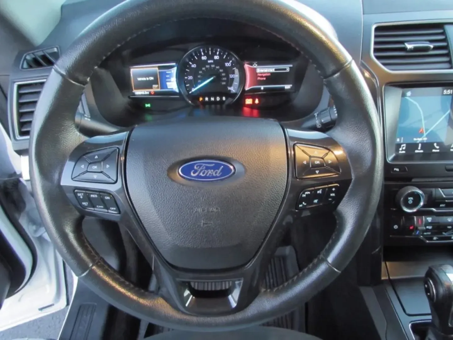 2018 /Ebony Black Ford Explorer XLT (1FM5K8DH9JG) with an Other engine, located at 12836 Highway 21, De Soto, MO, 63020, (636) 337-7777, 38.151867, -90.575615 - **Adventure Awaits with the 2018 Ford Explorer XLT Perfect for Your Next Family Road Trip!**<br /> <br /> Are you ready to elevate your family outings or weekend adventures? Look no further than this stunning 2018 Ford Explorer XLT, available now at Pettus Ford De Soto. With enough space for everyo - Photo#16