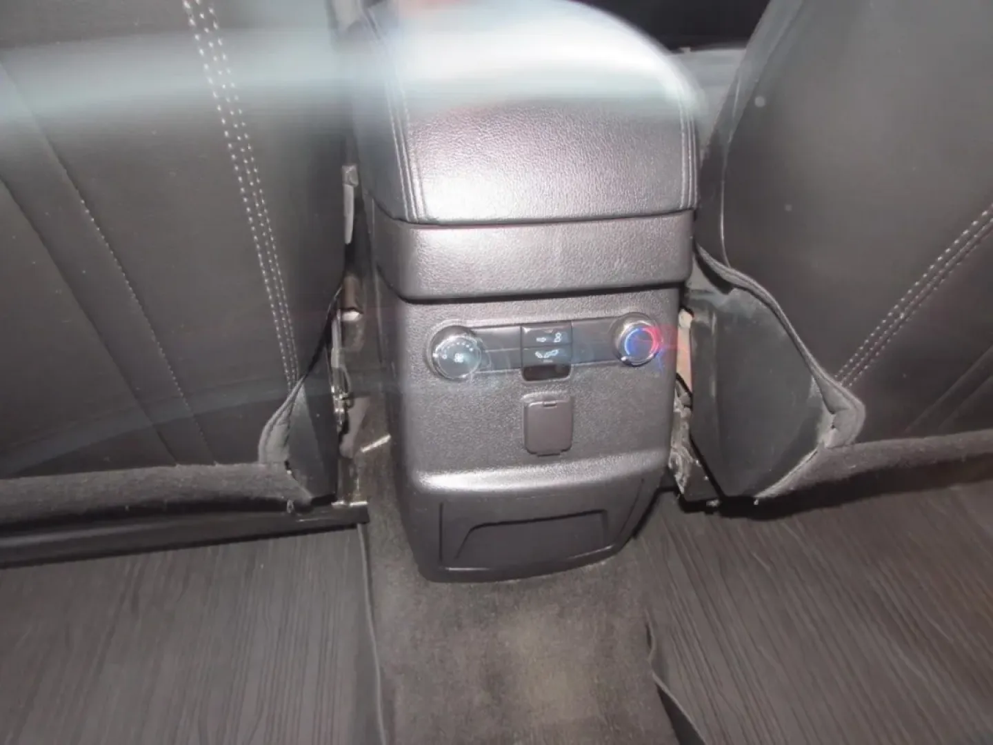 2018 /Ebony Black Ford Explorer XLT (1FM5K8DH9JG) with an Other engine, located at 12836 Highway 21, De Soto, MO, 63020, (636) 337-7777, 38.151867, -90.575615 - **Adventure Awaits with the 2018 Ford Explorer XLT Perfect for Your Next Family Road Trip!**<br /> <br /> Are you ready to elevate your family outings or weekend adventures? Look no further than this stunning 2018 Ford Explorer XLT, available now at Pettus Ford De Soto. With enough space for everyo - Photo#27