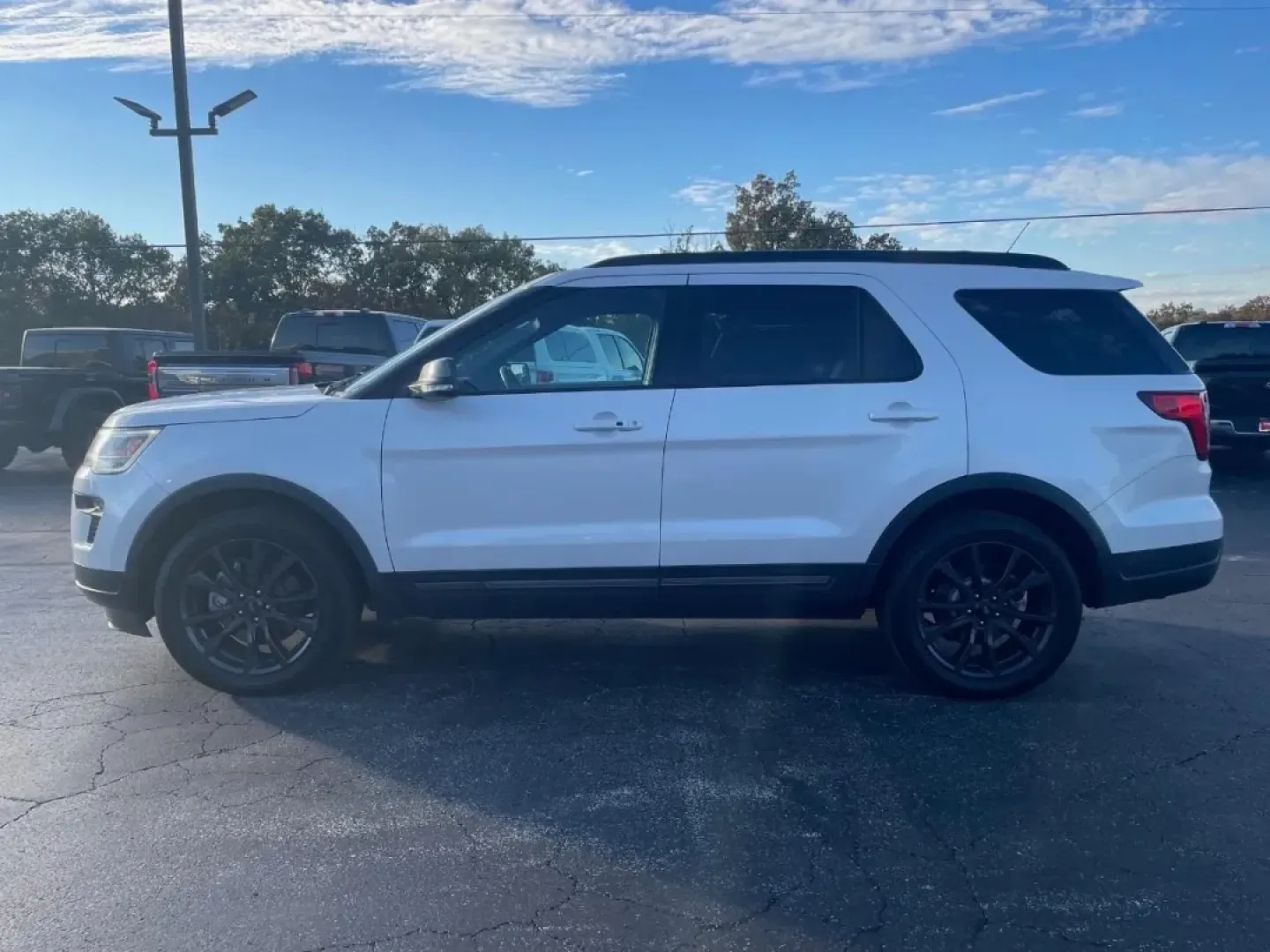 2018 /Ebony Black Ford Explorer XLT (1FM5K8DH9JG) with an Other engine, located at 12836 Highway 21, De Soto, MO, 63020, (636) 337-7777, 38.151867, -90.575615 - **Adventure Awaits with the 2018 Ford Explorer XLT Perfect for Your Next Family Road Trip!**<br /> <br /> Are you ready to elevate your family outings or weekend adventures? Look no further than this stunning 2018 Ford Explorer XLT, available now at Pettus Ford De Soto. With enough space for everyo - Photo#32