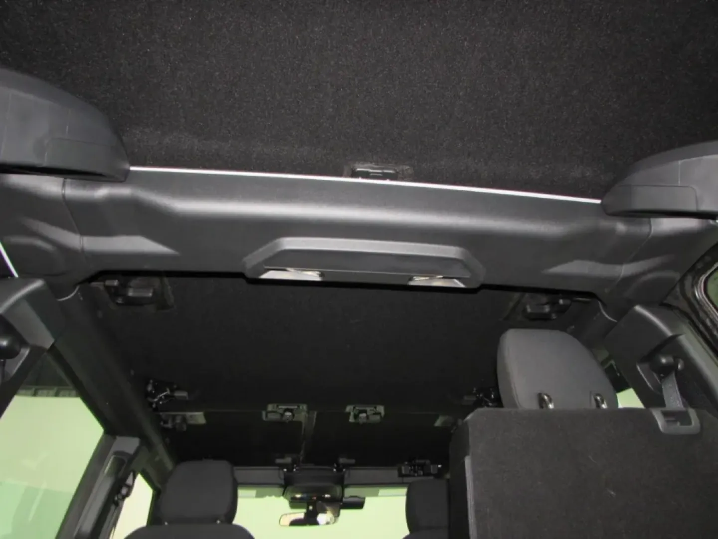 2025 /Dark Gray W/Black Onyx Ford Bronco Base (1FMDE6BH7SL) with an 2.3L EcoBoost I-4 engine, 7M transmission, located at 12836 Highway 21, De Soto, MO, 63020, (636) 337-7777, 38.151867, -90.575615 - For adventurers and outdoor enthusiasts seeking their next thrill, the 2025 Ford Bronco is the ideal companion, ready to tackle rugged trails and urban jungles alike. With its robust 2.3L EcoBoost I-4 engine and four-wheel drive, this SUV is built for both weekend getaways and daily commutes. If you - Photo#29