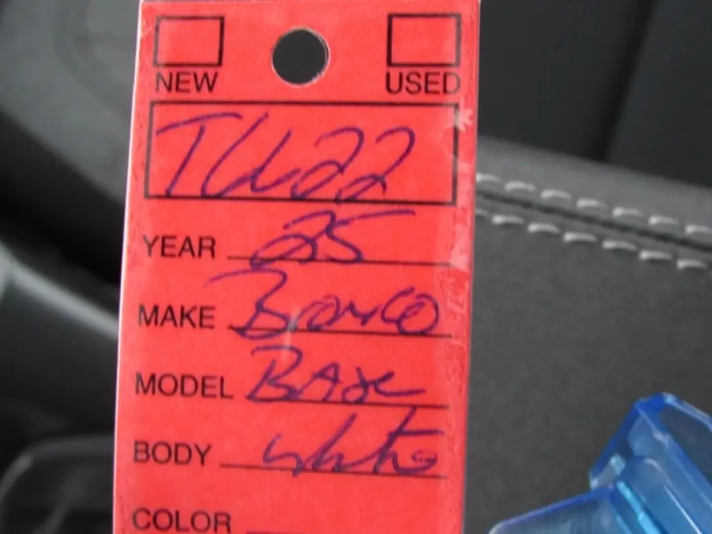 2025 /Dark Gray W/Black Onyx Ford Bronco Base (1FMDE6BH7SL) with an 2.3L EcoBoost I-4 engine, 7M transmission, located at 12836 Highway 21, De Soto, MO, 63020, (636) 337-7777, 38.151867, -90.575615 - For adventurers and outdoor enthusiasts seeking their next thrill, the 2025 Ford Bronco is the ideal companion, ready to tackle rugged trails and urban jungles alike. With its robust 2.3L EcoBoost I-4 engine and four-wheel drive, this SUV is built for both weekend getaways and daily commutes. If you - Photo#30