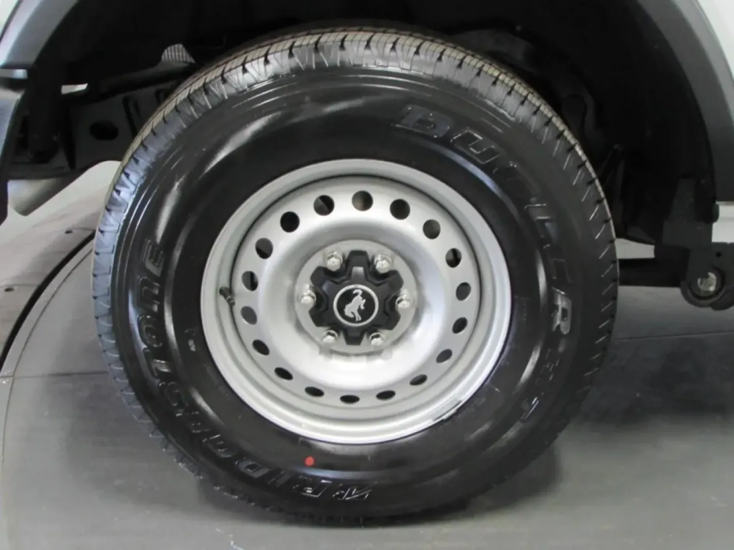 2025 /Dark Gray W/Black Onyx Ford Bronco Base (1FMDE6BH7SL) with an 2.3L EcoBoost I-4 engine, located at 12836 Highway 21, De Soto, MO, 63020, (636) 337-7777, 38.151867, -90.575615 - For adventurers and outdoor enthusiasts seeking their next thrill, the 2025 Ford Bronco is the ideal companion, ready to tackle rugged trails and urban jungles alike. With its robust 2.3L EcoBoost I-4 engine and four-wheel drive, this SUV is built for both weekend getaways and daily commutes. If you - Photo#6