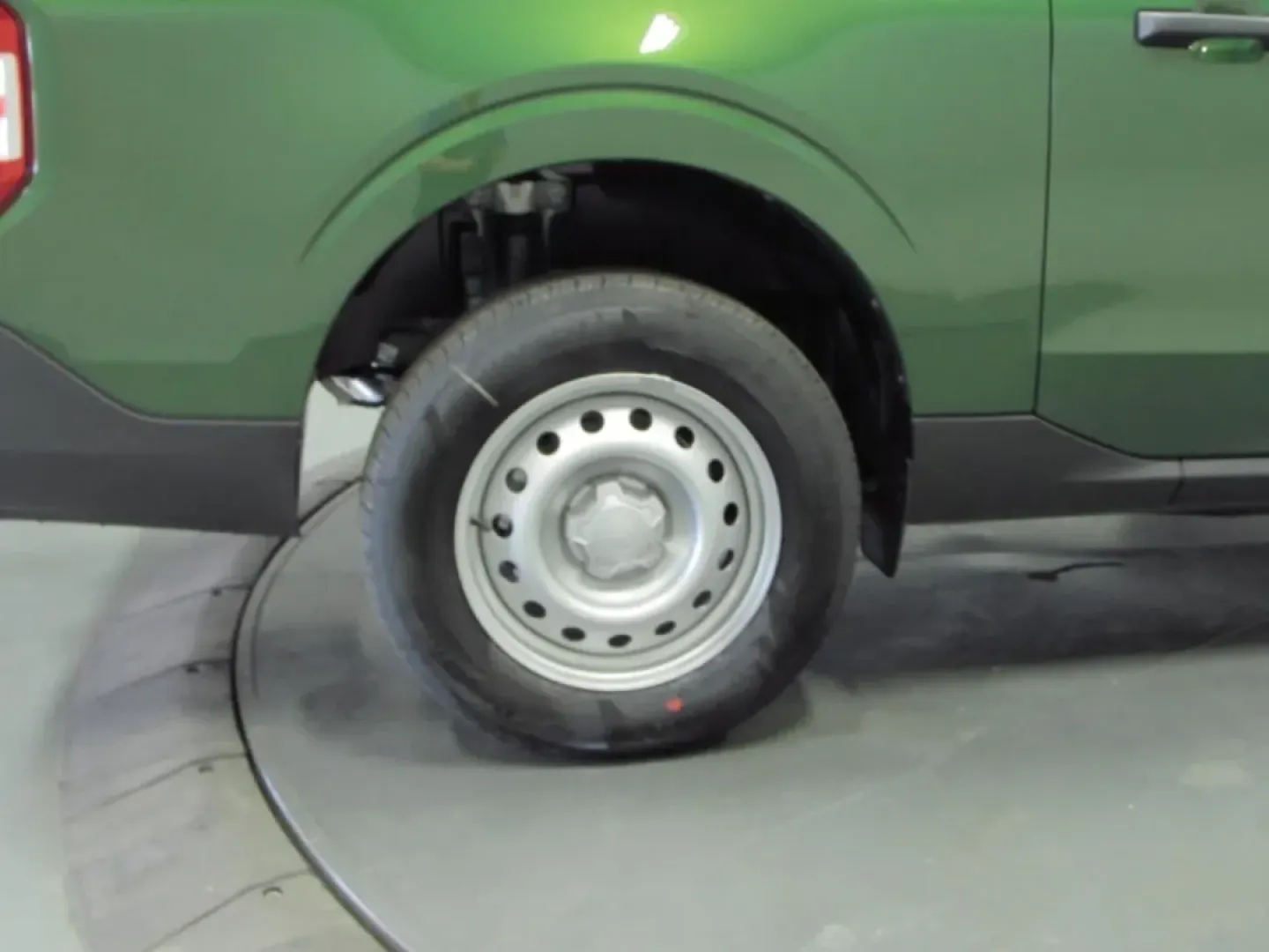 2025 /Black Onyx/Dark Slate Ford Maverick XL (3FTTW8B30SR) with an 2.5L Hybrid engine, located at 12836 Highway 21, De Soto, MO, 63020, (636) 337-7777, 38.151867, -90.575615 - **Discover Adventure with the 2025 Ford Maverick XL Perfect for Your Lifestyle!**<br /> <br /> If you're looking for a vehicle that seamlessly blends utility with comfort, look no further than the 2025 Ford Maverick XL. This remarkable truck is the perfect companion for weekend adventures, daily co - Photo#9