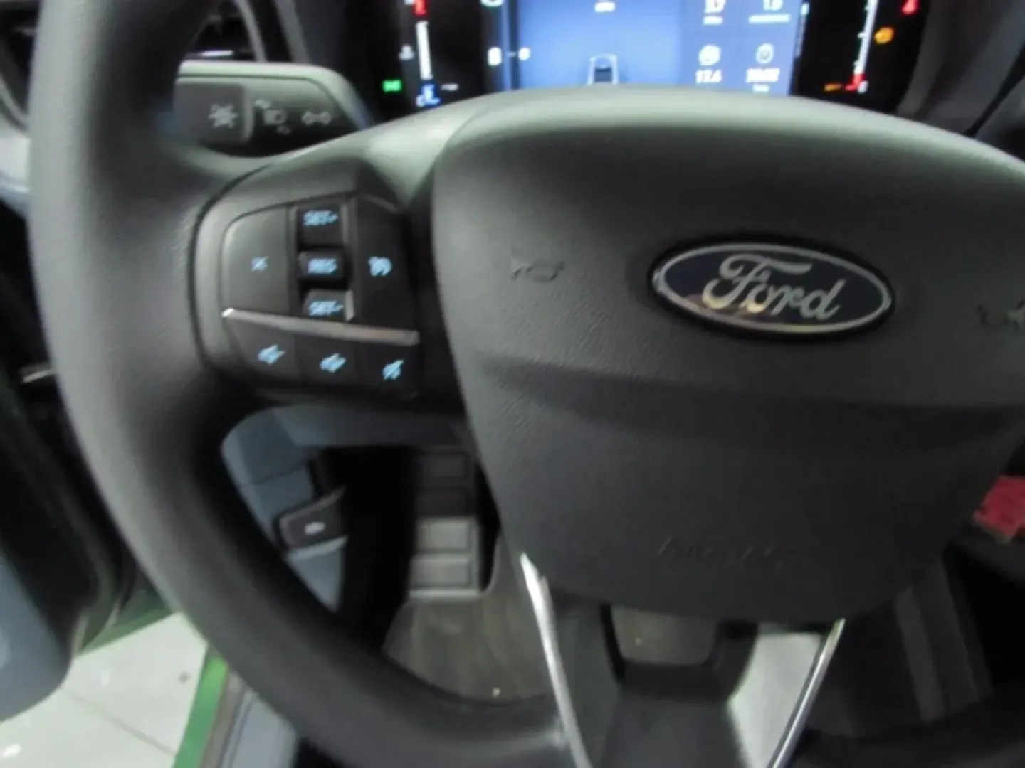 2025 /Black Onyx/Dark Slate Ford Maverick XL (3FTTW8B30SR) with an 2.5L Hybrid engine, located at 12836 Highway 21, De Soto, MO, 63020, (636) 337-7777, 38.151867, -90.575615 - **Discover Adventure with the 2025 Ford Maverick XL Perfect for Your Lifestyle!**<br /> <br /> If you're looking for a vehicle that seamlessly blends utility with comfort, look no further than the 2025 Ford Maverick XL. This remarkable truck is the perfect companion for weekend adventures, daily co - Photo#17