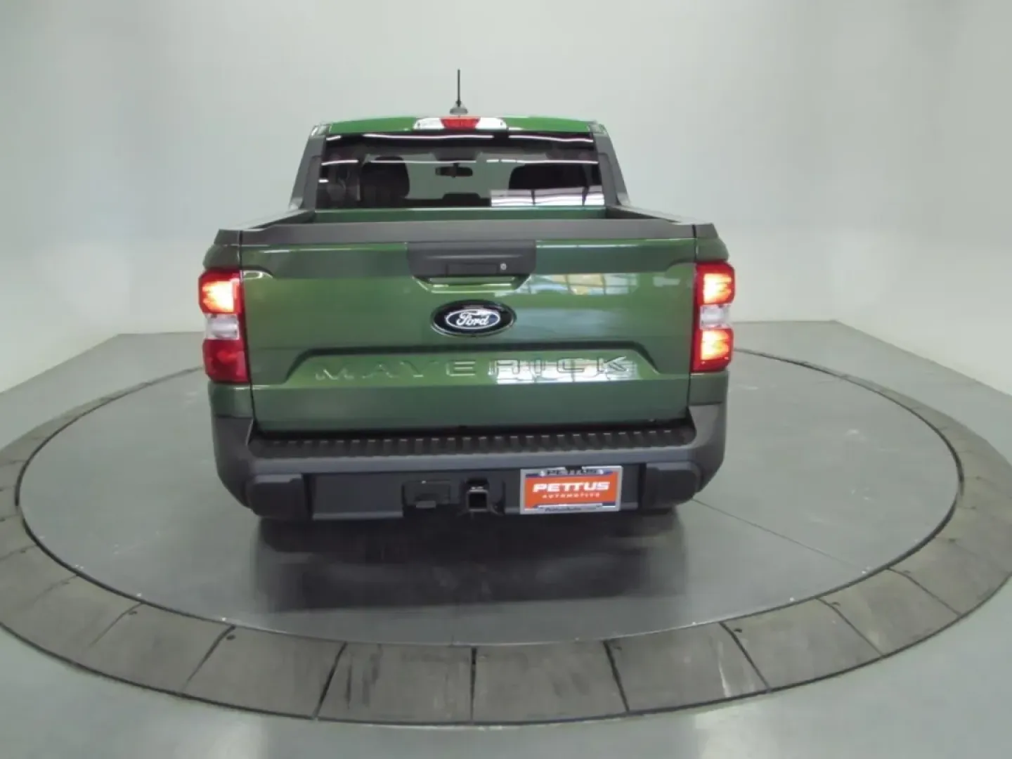 2025 /Black Onyx/Dark Slate Ford Maverick XL (3FTTW8B30SR) with an 2.5L Hybrid engine, located at 12836 Highway 21, De Soto, MO, 63020, (636) 337-7777, 38.151867, -90.575615 - **Discover Adventure with the 2025 Ford Maverick XL Perfect for Your Lifestyle!**<br /> <br /> If you're looking for a vehicle that seamlessly blends utility with comfort, look no further than the 2025 Ford Maverick XL. This remarkable truck is the perfect companion for weekend adventures, daily co - Photo#6