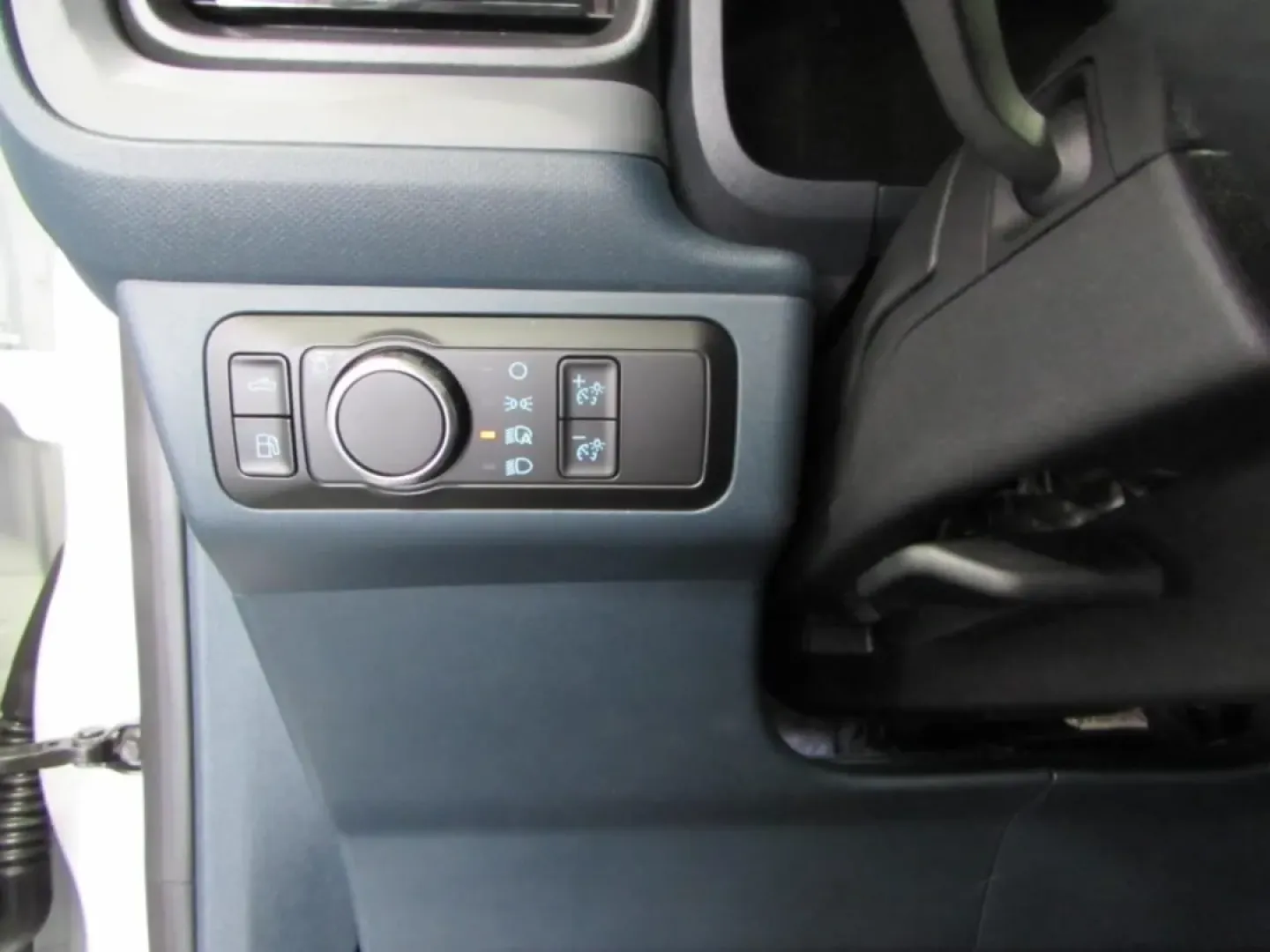 2025 /Black Onyx/Dark Slate Ford Maverick XL (3FTTW8B34SR) with an 2.5L Hybrid engine, located at 12836 Highway 21, De Soto, MO, 63020, (636) 337-7777, 38.151867, -90.575615 - ### Experience Versatility with the 2025 Ford Maverick XL at Pettus Ford De Soto<br /> <br /> Are you searching for a vehicle that can seamlessly blend your daily commuting needs with weekend adventures? Look no further than the 2025 Ford Maverick XL, now available at Pettus Ford De Soto. Located at - Photo#14