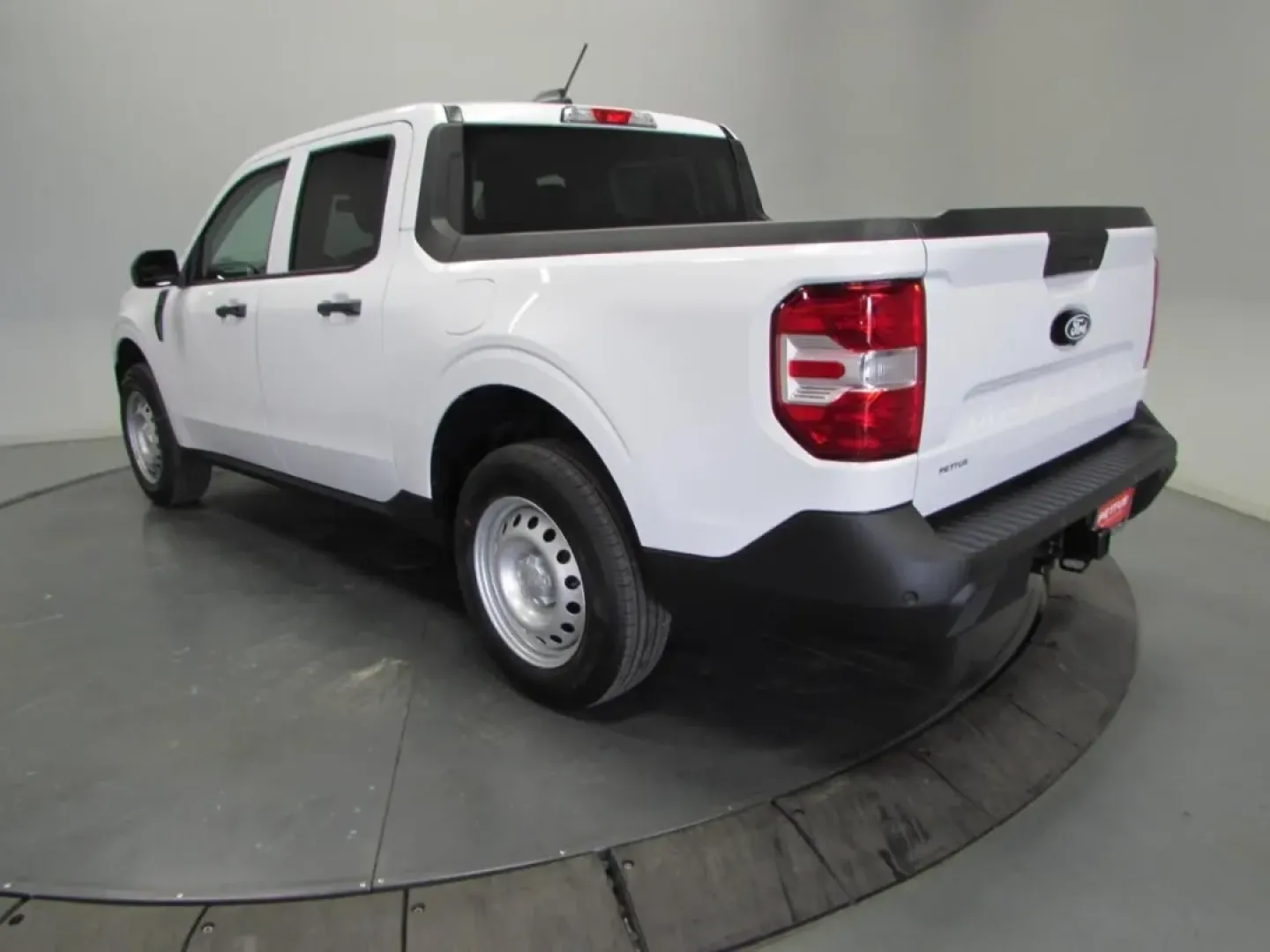 2025 /Black Onyx/Dark Slate Ford Maverick XL (3FTTW8B34SR) with an 2.5L Hybrid engine, located at 12836 Highway 21, De Soto, MO, 63020, (636) 337-7777, 38.151867, -90.575615 - ### Experience Versatility with the 2025 Ford Maverick XL at Pettus Ford De Soto<br /> <br /> Are you searching for a vehicle that can seamlessly blend your daily commuting needs with weekend adventures? Look no further than the 2025 Ford Maverick XL, now available at Pettus Ford De Soto. Located at - Photo#5