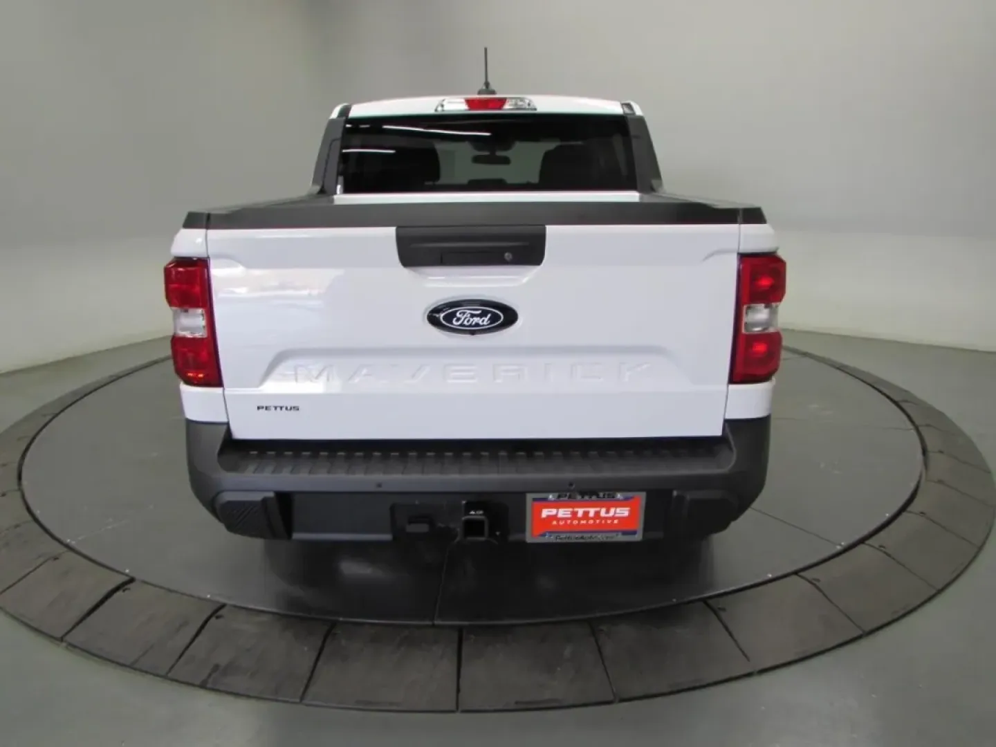 2025 /Black Onyx/Dark Slate Ford Maverick XL (3FTTW8B34SR) with an 2.5L Hybrid engine, located at 12836 Highway 21, De Soto, MO, 63020, (636) 337-7777, 38.151867, -90.575615 - ### Experience Versatility with the 2025 Ford Maverick XL at Pettus Ford De Soto<br /> <br /> Are you searching for a vehicle that can seamlessly blend your daily commuting needs with weekend adventures? Look no further than the 2025 Ford Maverick XL, now available at Pettus Ford De Soto. Located at - Photo#6