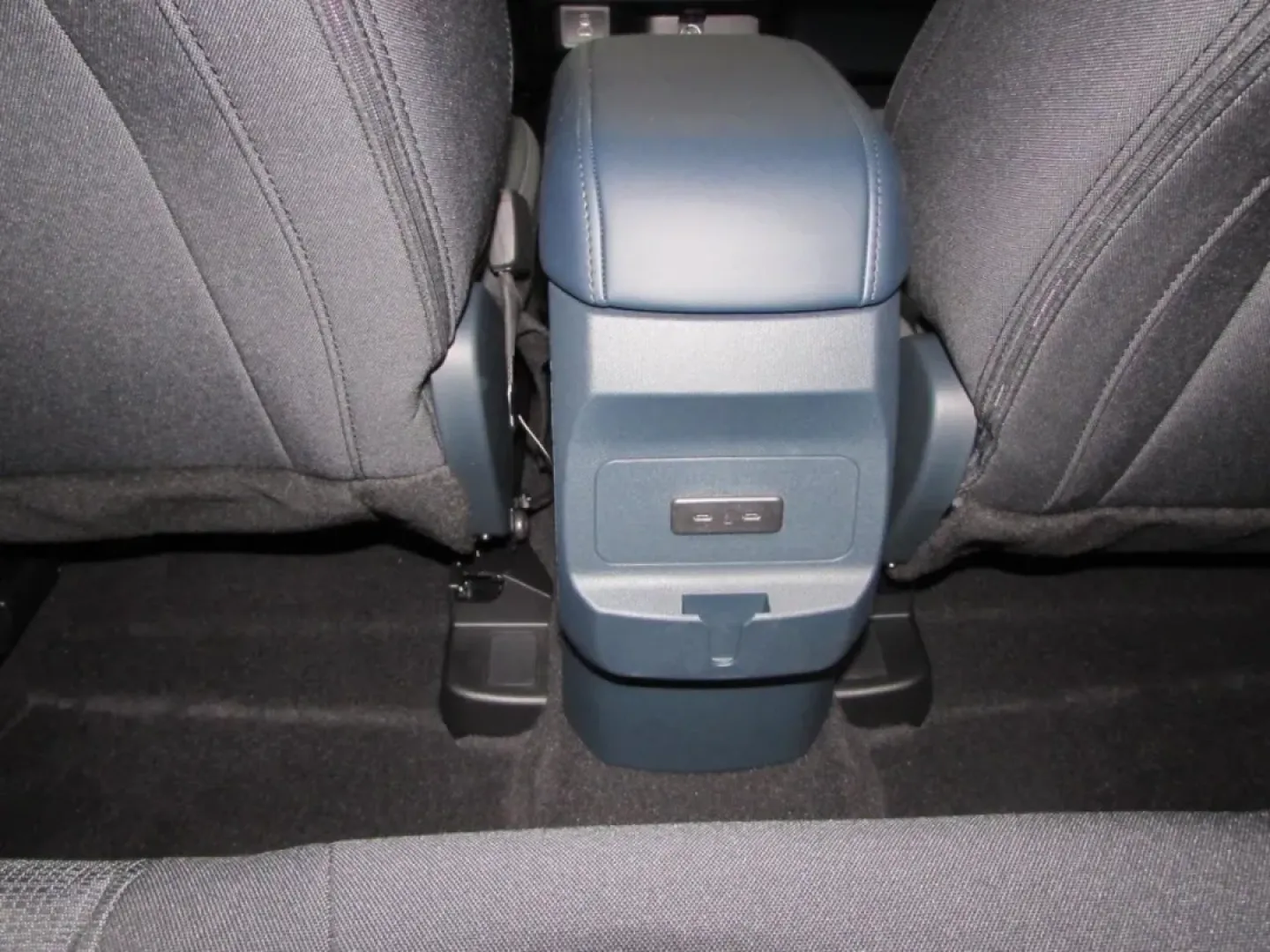 2025 /Black Onyx/Dark Slate Ford Maverick XL (3FTTW8B37SR) with an 2.5L Hybrid engine, located at 12836 Highway 21, De Soto, MO, 63020, (636) 337-7777, 38.151867, -90.575615 - **Elevate Your Weekend Adventures with the 2025 Ford Maverick XL at Pettus Ford De Soto!**<br /> <br /> Are you ready to embrace the open road and enjoy outdoor escapades with family and friends? Look no further than the 2025 Ford Maverick XL, the perfect blend of capability, comfort, and cutting-ed - Photo#26