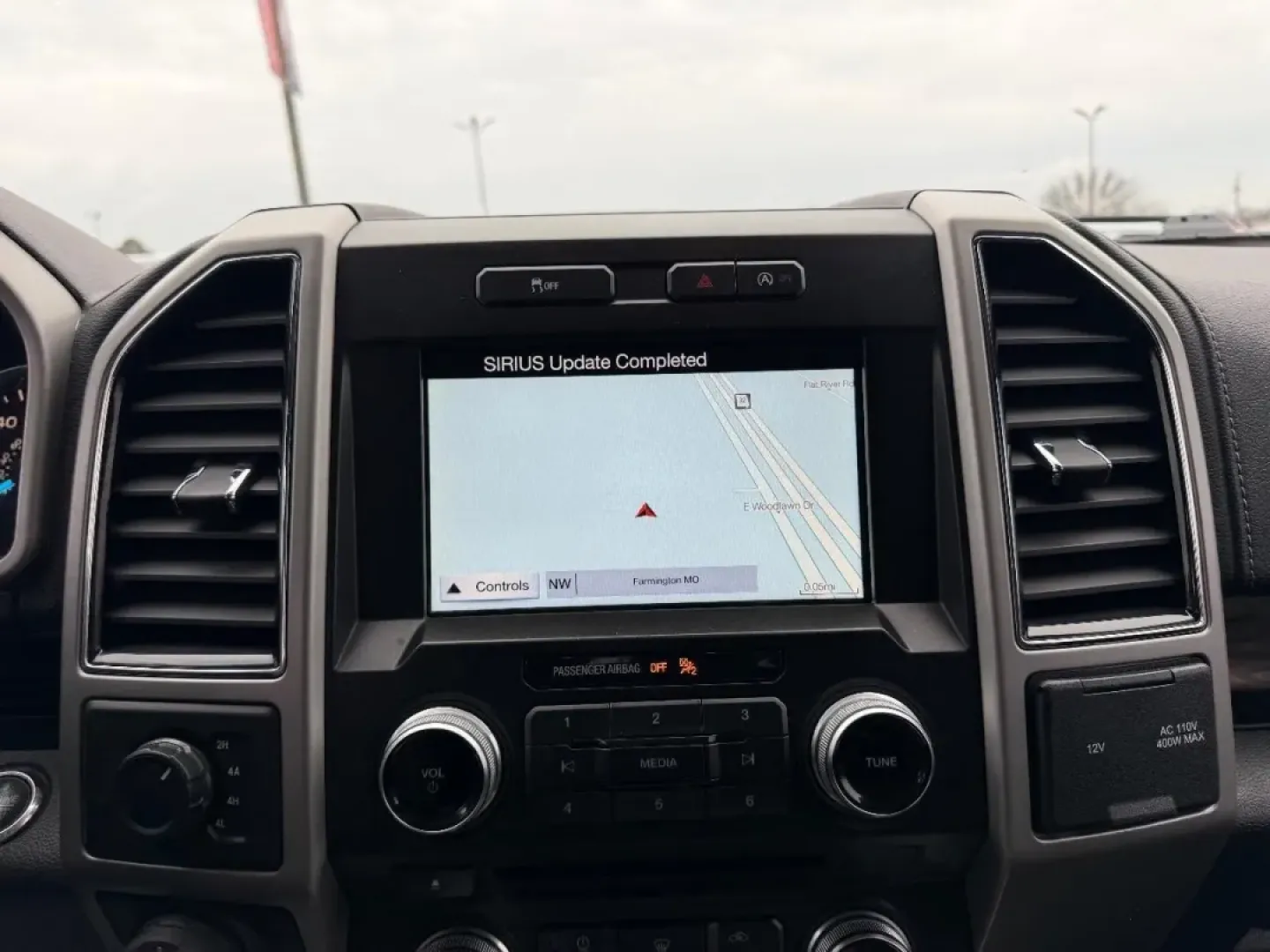 2018 /Black Leather Ford F-150 Lariat (1FTEW1EG6JF) with an 3.5L V6 engine, located at 970 Woodlawn Dr., Farmington, MO, 63640, (573) 431-7800, 37.825642, -90.468674 - **Unleash Your Adventurous Spirit with the 2018 Ford F-150 Perfect for Work and Play!**<br /> <br /> Are you searching for a robust vehicle that can keep up with your busy lifestyle? Whether you need a reliable truck for work, weekend adventures, or family outings, the 2018 Ford F-150 is the perfec - Photo#14