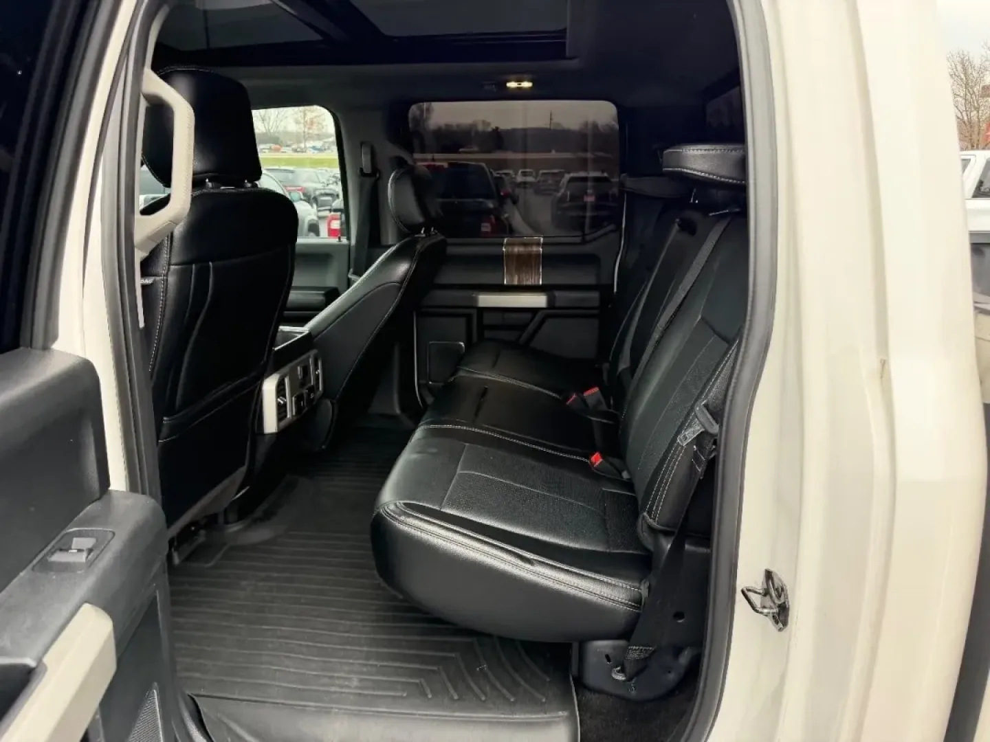 2018 /Black Leather Ford F-150 Lariat (1FTEW1EG6JF) with an 3.5L V6 engine, located at 970 Woodlawn Dr., Farmington, MO, 63640, (573) 431-7800, 37.825642, -90.468674 - **Unleash Your Adventurous Spirit with the 2018 Ford F-150 Perfect for Work and Play!**<br /> <br /> Are you searching for a robust vehicle that can keep up with your busy lifestyle? Whether you need a reliable truck for work, weekend adventures, or family outings, the 2018 Ford F-150 is the perfec - Photo#8