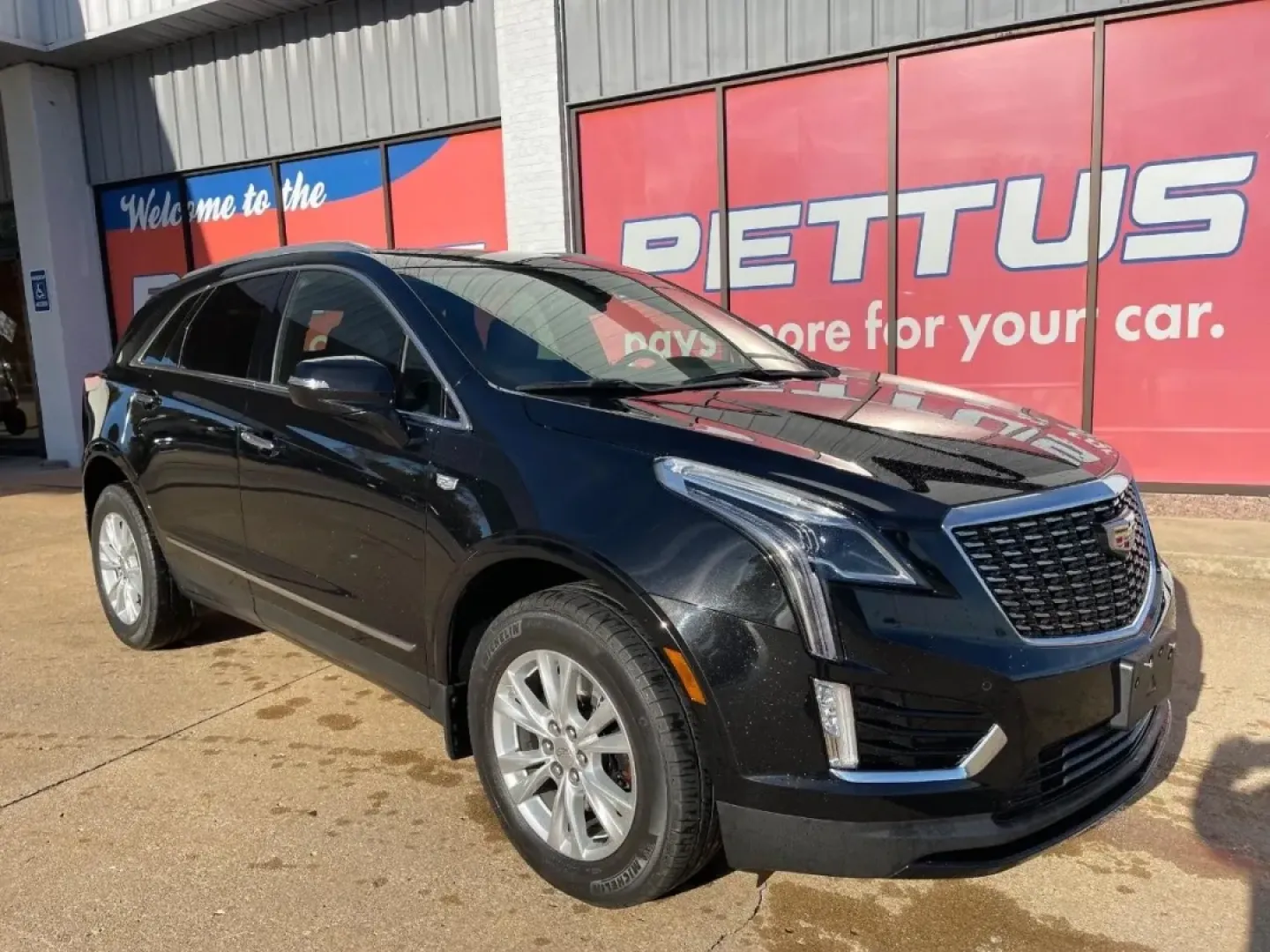 2023 /Jet Black Leather Cadillac XT5 Luxury (1GYKNAR40PZ) with an 2.0L Turbo / 4-cylinder / SIDI engine, Automatic transmission, located at 970 Woodlawn Dr., Farmington, MO, 63640, (573) 431-7800, 37.825642, -90.468674 - **Elevate Your Commute with the 2023 Cadillac XT5 FWD Luxury Perfect for Families and Professionals Alike!**<br /> <br /> Are you in search of a vehicle that seamlessly combines style, comfort, and versatility? Look no further than the stunning 2023 Cadillac XT5 FWD Luxury, available now at Pettus - Photo#0