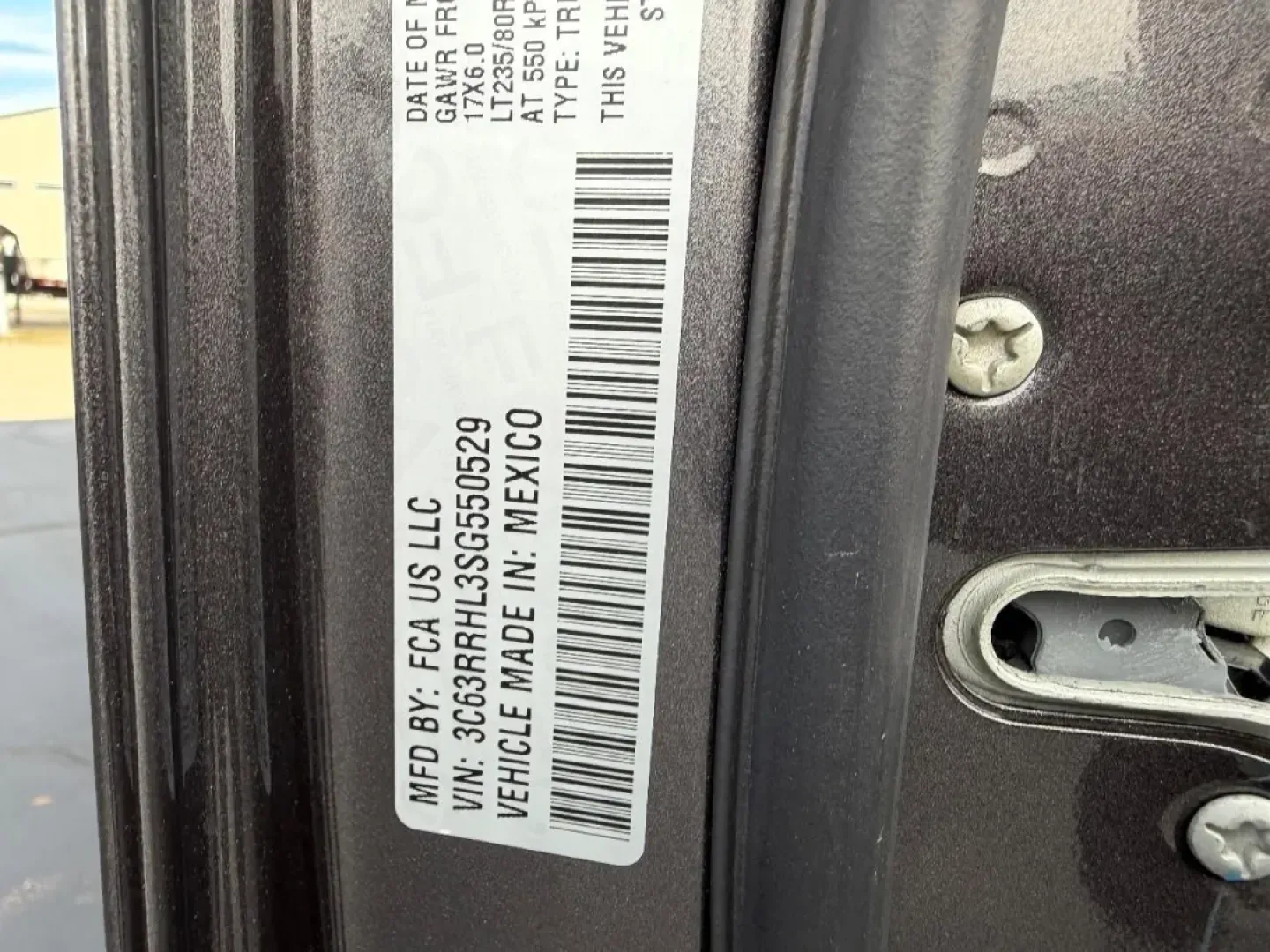 2025 /Diesel Gray/Black Cloth Ram 3500 Big Horn (3C63RRHL3SG) with an Straight 6 Turbocharged Diesel engine, located at 970 Woodlawn Dr., Farmington, MO, 63640, (573) 431-7800, 37.825642, -90.468674 - **Experience Unmatched Power and Comfort with the 2025 Ram 3500 Big Horn at Pettus CDJR Farmington!**<br /> <br /> Are you a hard-working individual looking for a truck that can handle both your daily demands and your weekend adventures? Look no further than the 2025 Ram 3500 Big Horn, available now - Photo#20