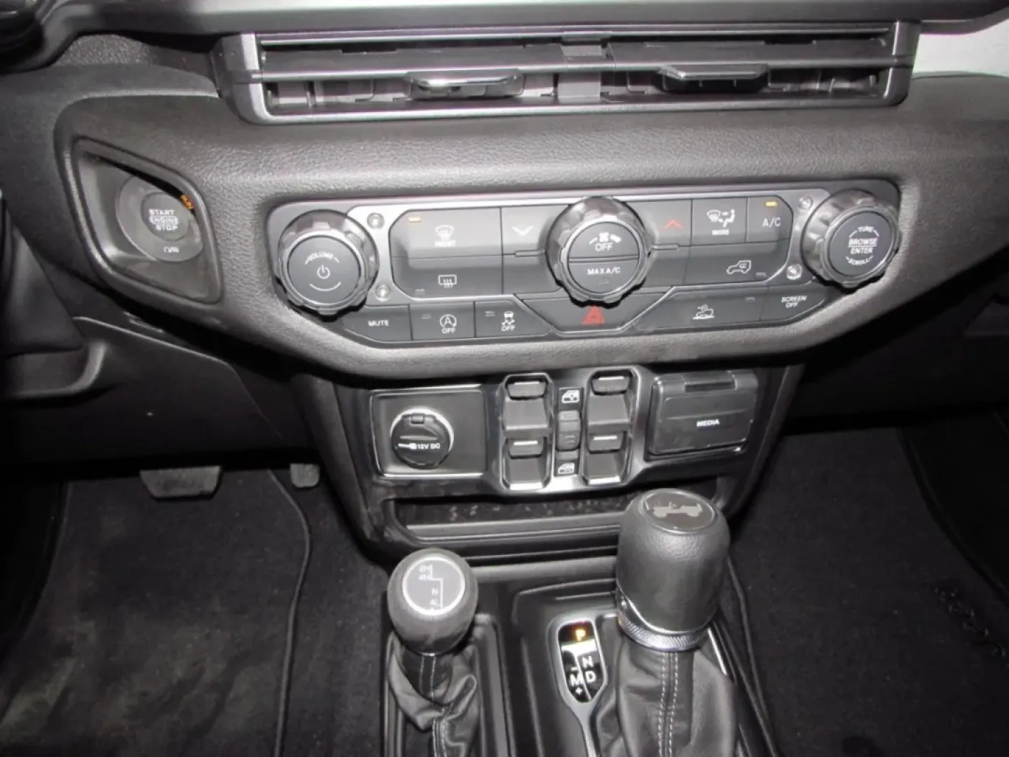 2026 /Black Jeep Wrangler Sport (1C4PJXDN5TW) with an Other engine, located at 12830 Highway 21, De Soto, MO, 63020, (636) 337-7777, 38.153099, -90.573624 - **Adventure Awaits with the 2026 Jeep Wrangler at Pettus CDJR DeSoto!**<br /> <br /> Are you ready to elevate your outdoor adventures and weekend getaways? The 2026 Jeep Wrangler is the perfect companion for those who crave excitement and exploration. This rugged SUV is specifically designed for thr - Photo#19