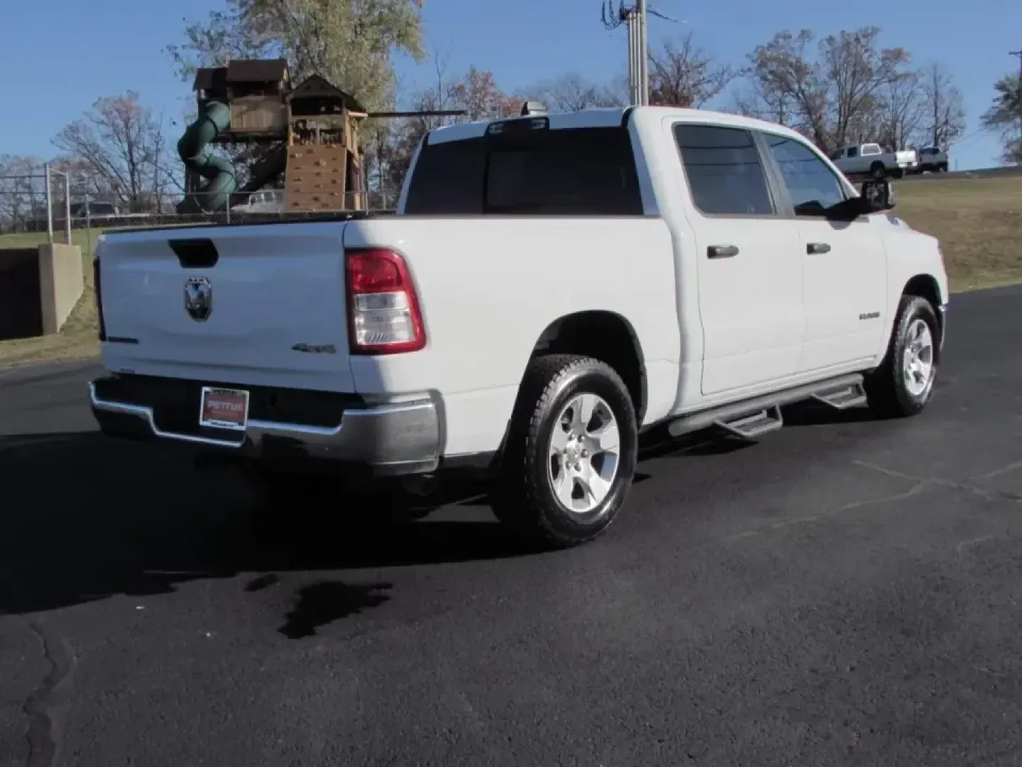 2023 /Black Ram 1500 Big Horn/Lone Star (1C6RRFFG7PN) with an 3.6L V6 DOHC 24V engine, 8A transmission, located at 12830 Highway 21, De Soto, MO, 63020, (636) 337-7777, 38.153099, -90.573624 - **Unleash Your Adventure with the 2023 Ram 1500: The Ultimate Truck for Work and Play!**<br /> <br /> Are you ready to elevate your lifestyle with a truck that's as versatile as you are? Whether you're hauling equipment for your weekend projects, commuting to work, or embarking on an adventure with - Photo#6