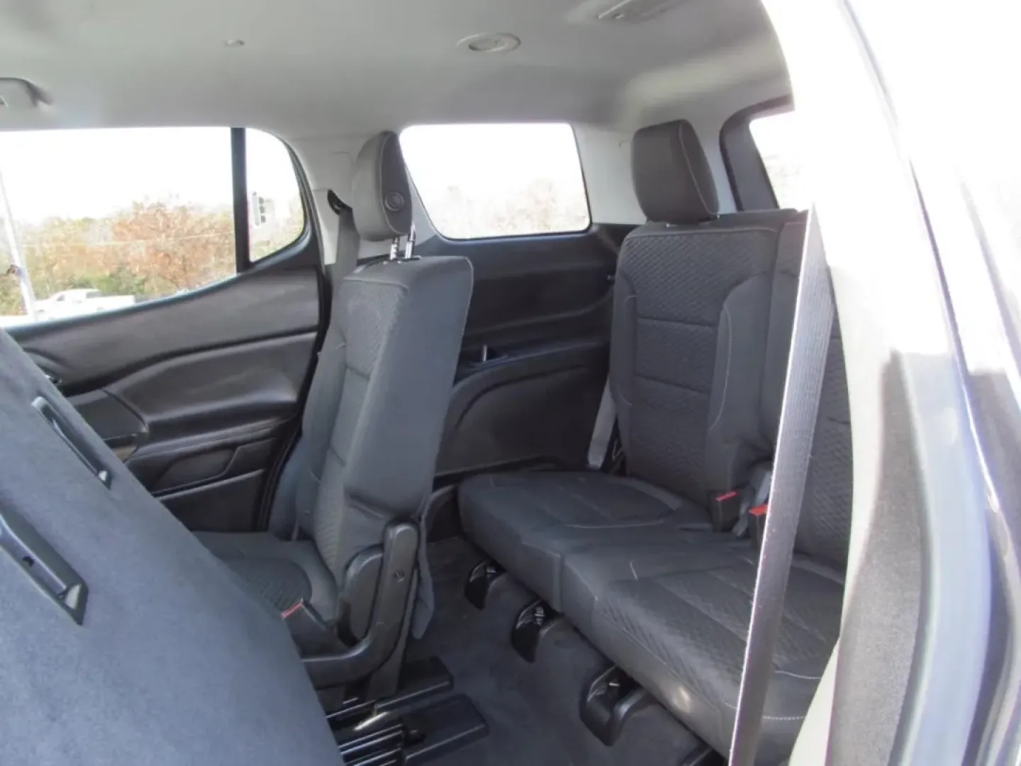 2018 /Jet Black GMC Acadia SLE-1 (1GKKNRLA9JZ) with an Other engine, located at 12830 Highway 21, De Soto, MO, 63020, (636) 337-7777, 38.153099, -90.573624 - **Adventure Awaits: Discover the 2018 GMC Acadia SLE at Pettus CDJR DeSoto!**<br /> <br /> Are you ready for your next adventure? Imagine cruising down the scenic routes of the Ozarks in a vehicle that's as versatile as your lifestyle-meet the 2018 GMC Acadia SLE, a perfect fusion of comfort, style, - Photo#26