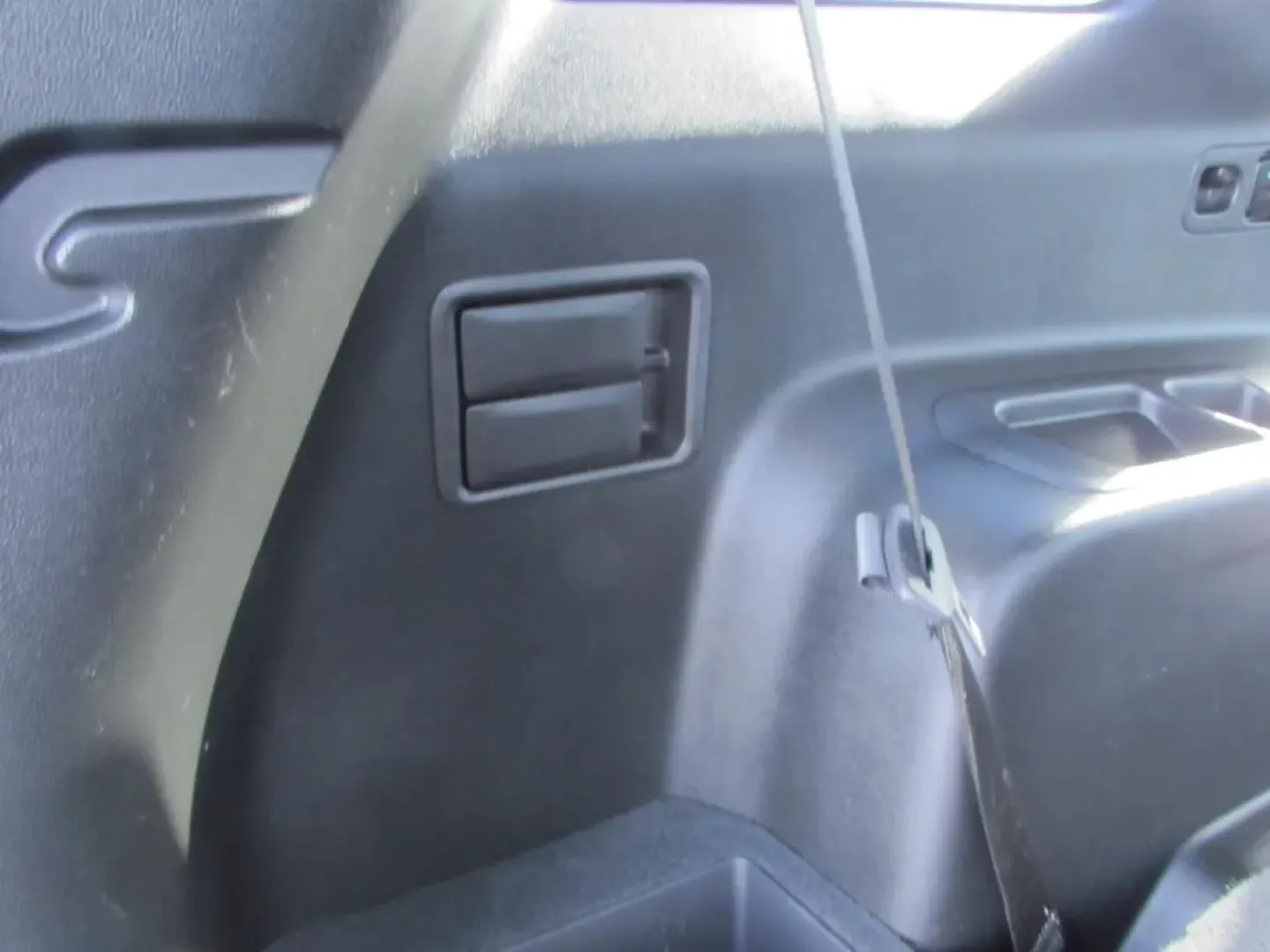 2018 /Jet Black GMC Acadia SLE-1 (1GKKNRLA9JZ) with an Other engine, located at 12830 Highway 21, De Soto, MO, 63020, (636) 337-7777, 38.153099, -90.573624 - **Adventure Awaits: Discover the 2018 GMC Acadia SLE at Pettus CDJR DeSoto!**<br /> <br /> Are you ready for your next adventure? Imagine cruising down the scenic routes of the Ozarks in a vehicle that's as versatile as your lifestyle-meet the 2018 GMC Acadia SLE, a perfect fusion of comfort, style, - Photo#30