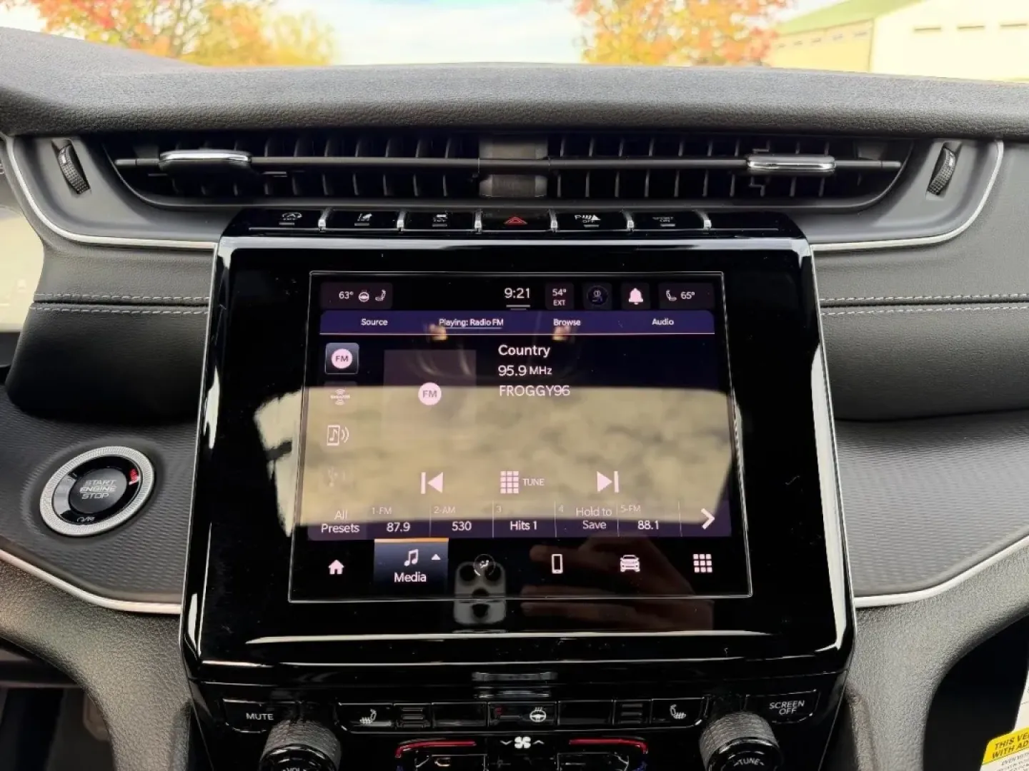 2025 /Global Black Leather Jeep Grand Cherokee Altitude X (1C4RJHAG7SC) with an 3.6L V6 24V VVT UPG I engine, Automatic transmission, located at 970 Woodlawn Dr., Farmington, MO, 63640, (573) 431-7800, 37.825642, -90.468674 - Are you ready to elevate your adventures? Introducing the 2025 Jeep Grand Cherokee, the perfect SUV for those who crave both comfort and capability. This vehicle is designed for individuals and families who enjoy exploring the great outdoors or simply need a reliable companion for daily commutes in - Photo#15