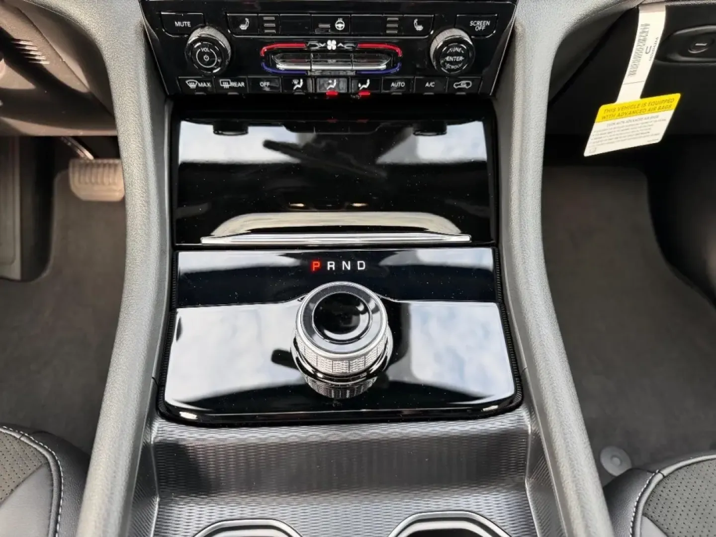 2025 /Global Black Leather Jeep Grand Cherokee Altitude X (1C4RJHAG7SC) with an 3.6L V6 24V VVT UPG I engine, Automatic transmission, located at 970 Woodlawn Dr., Farmington, MO, 63640, (573) 431-7800, 37.825642, -90.468674 - Are you ready to elevate your adventures? Introducing the 2025 Jeep Grand Cherokee, the perfect SUV for those who crave both comfort and capability. This vehicle is designed for individuals and families who enjoy exploring the great outdoors or simply need a reliable companion for daily commutes in - Photo#17