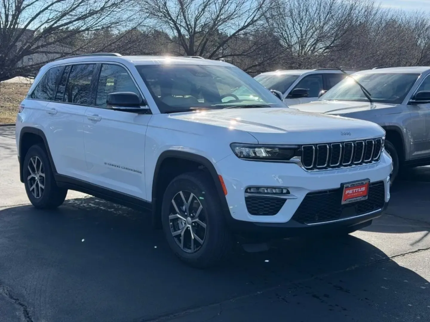 2025 /Wicker Beige/Black Leather Jeep Grand Cherokee Limited (1C4RJHBG1SC) with an 3.6L V6 24V VVT UPG I engine, 8A transmission, located at 970 Woodlawn Dr., Farmington, MO, 63640, (573) 431-7800, 37.825642, -90.468674 - ### Discover Your Next Adventure with the 2025 Jeep Grand Cherokee Limited at Pettus CDJR Farmington!<br /> <br /> Are you ready to embrace the thrill of the open road? Whether you're planning a family getaway, a weekend camping trip, or just looking for a reliable vehicle for your daily commute, th - Photo#0