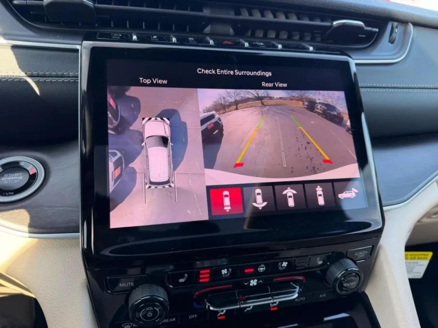 2025 /Wicker Beige/Black Leather Jeep Grand Cherokee Limited (1C4RJHBG1SC) with an 3.6L V6 24V VVT UPG I engine, 8A transmission, located at 970 Woodlawn Dr., Farmington, MO, 63640, (573) 431-7800, 37.825642, -90.468674 - ### Discover Your Next Adventure with the 2025 Jeep Grand Cherokee Limited at Pettus CDJR Farmington!<br /> <br /> Are you ready to embrace the thrill of the open road? Whether you're planning a family getaway, a weekend camping trip, or just looking for a reliable vehicle for your daily commute, th - Photo#23