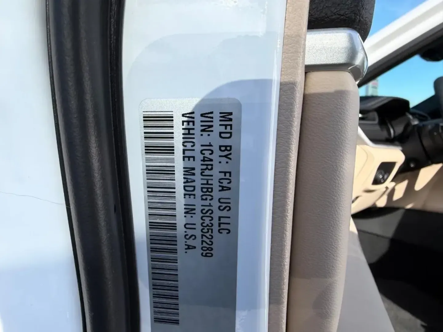 2025 /Wicker Beige/Black Leather Jeep Grand Cherokee Limited (1C4RJHBG1SC) with an 3.6L V6 24V VVT UPG I engine, 8A transmission, located at 970 Woodlawn Dr., Farmington, MO, 63640, (573) 431-7800, 37.825642, -90.468674 - ### Discover Your Next Adventure with the 2025 Jeep Grand Cherokee Limited at Pettus CDJR Farmington!<br /> <br /> Are you ready to embrace the thrill of the open road? Whether you're planning a family getaway, a weekend camping trip, or just looking for a reliable vehicle for your daily commute, th - Photo#24