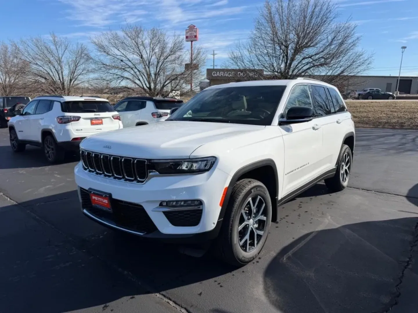 2025 /Wicker Beige/Black Leather Jeep Grand Cherokee Limited (1C4RJHBG1SC) with an 3.6L V6 24V VVT UPG I engine, 8A transmission, located at 970 Woodlawn Dr., Farmington, MO, 63640, (573) 431-7800, 37.825642, -90.468674 - ### Discover Your Next Adventure with the 2025 Jeep Grand Cherokee Limited at Pettus CDJR Farmington!<br /> <br /> Are you ready to embrace the thrill of the open road? Whether you're planning a family getaway, a weekend camping trip, or just looking for a reliable vehicle for your daily commute, th - Photo#7