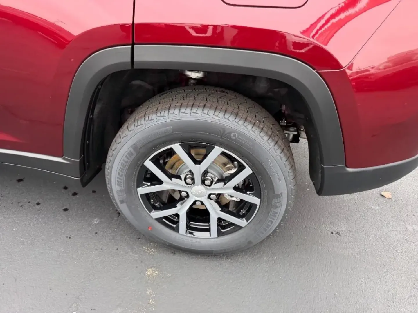 2025 /Global Black Leather Jeep Grand Cherokee Limited (1C4RJHBG6SC) with an 3.6L V6 24V VVT UPG I engine, located at 970 Woodlawn Dr., Farmington, MO, 63640, (573) 431-7800, 37.825642, -90.468674 - **Experience Adventure with the 2025 Jeep Grand Cherokee Limited at Pettus CDJR Farmington!**<br /> <br /> Are you ready to elevate your driving experience and embrace a lifestyle filled with adventure? Whether you're navigating the daily commute or planning your next weekend getaway, the 2025 Jeep - Photo#6